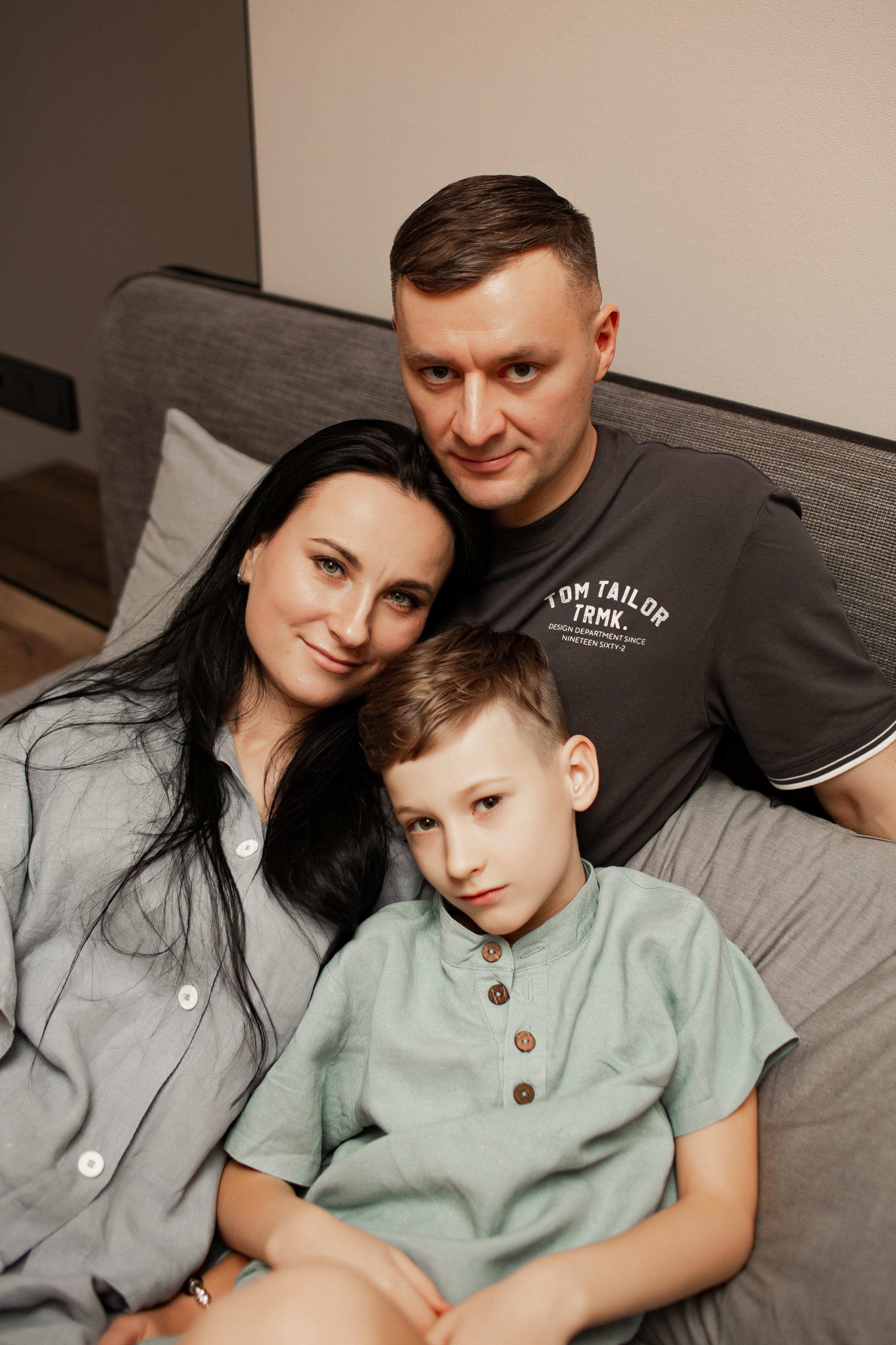 Совместный завтрак. Семейная съемка — это красивый способ признаться своей семье в любви