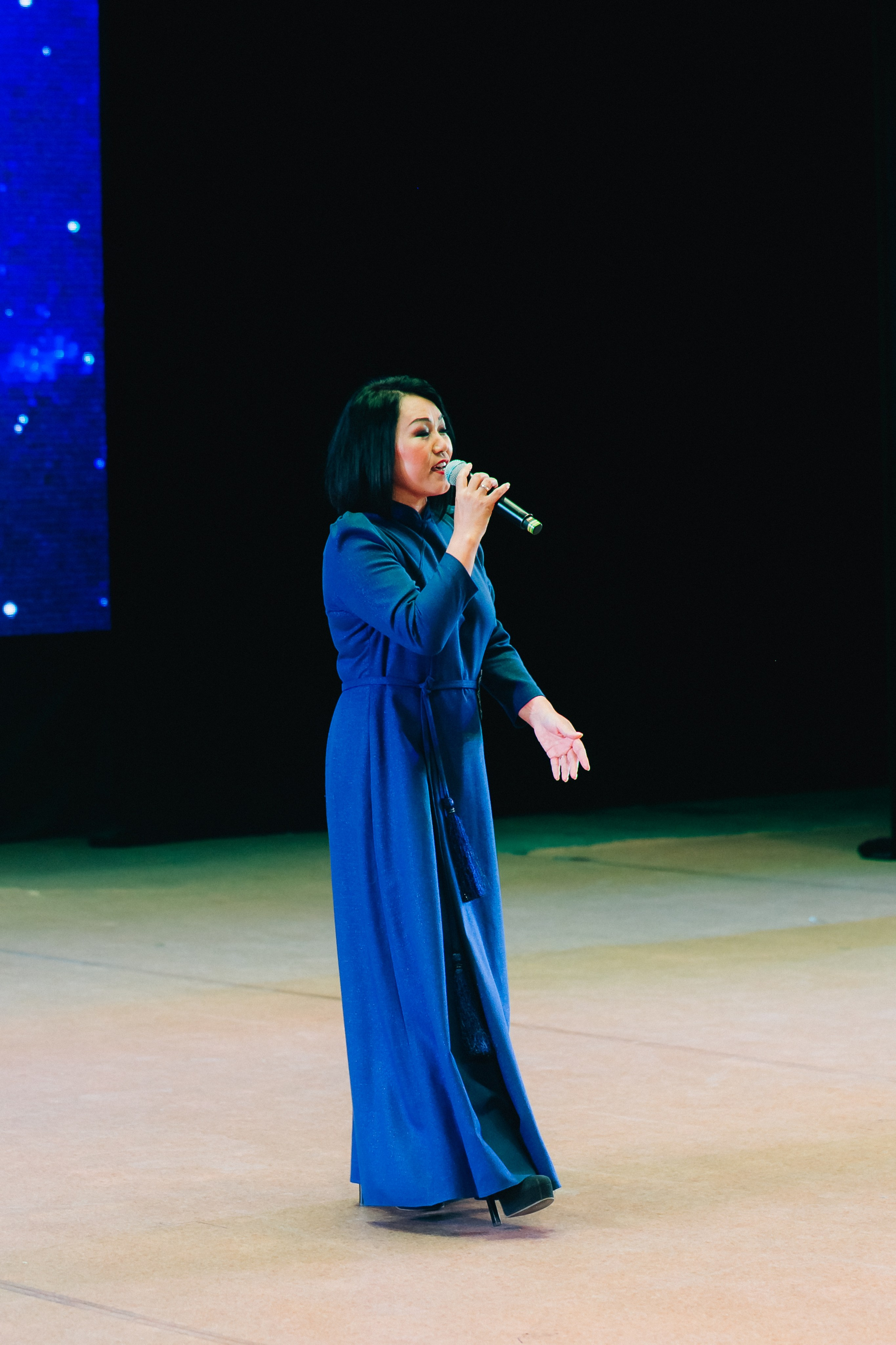 Вручение аттестатов 14 Гимназия. Свадебный и семейный фотограф в Улан-Удэ