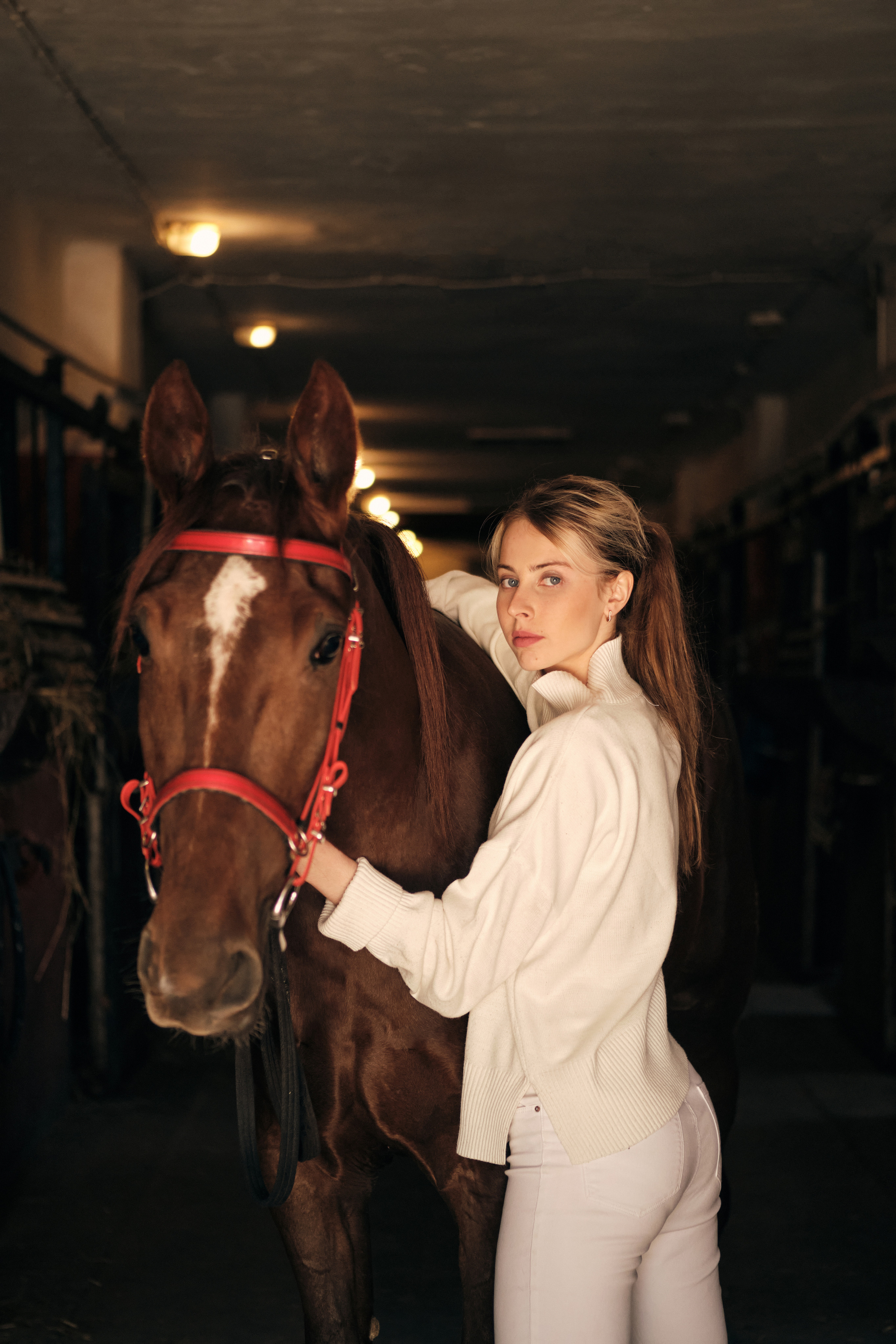 Полина и лошадь. Фотограф в Москве — Галунина Кристина
