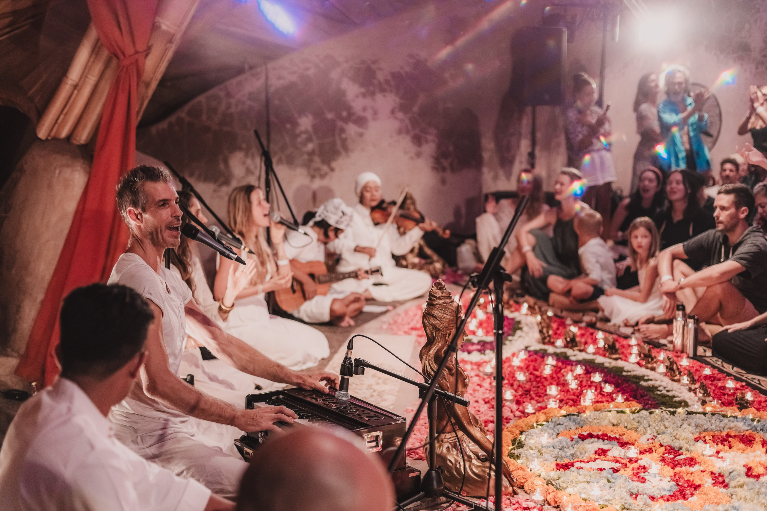 Bhakti Bliss kirtan at Alchemy. Mariam Bagdasaryan