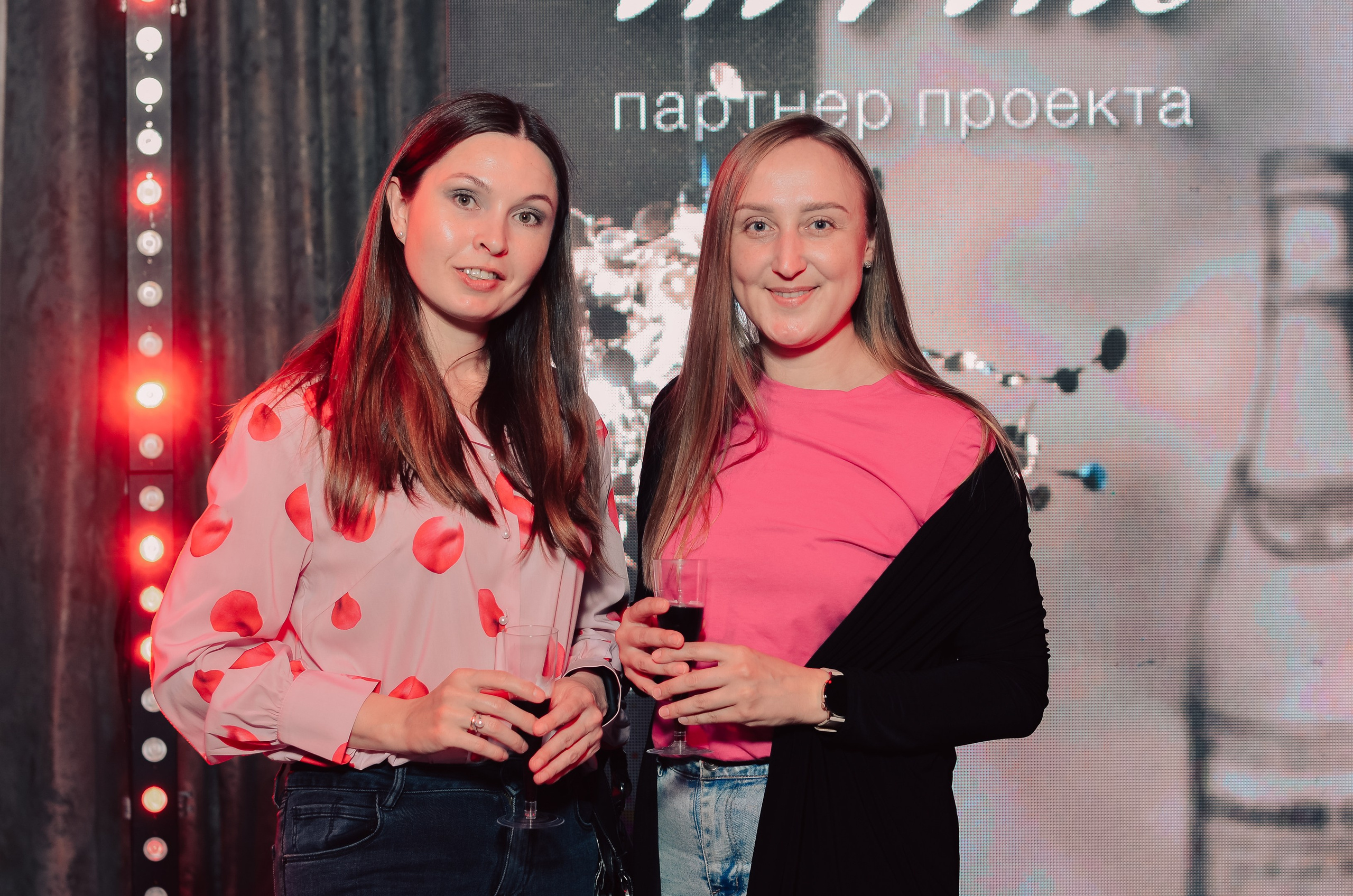 Фоторепортаж танцевального мероприятия. Денисова Аля — фотограф для парных съемок и индивидуальных историй в Барнауле