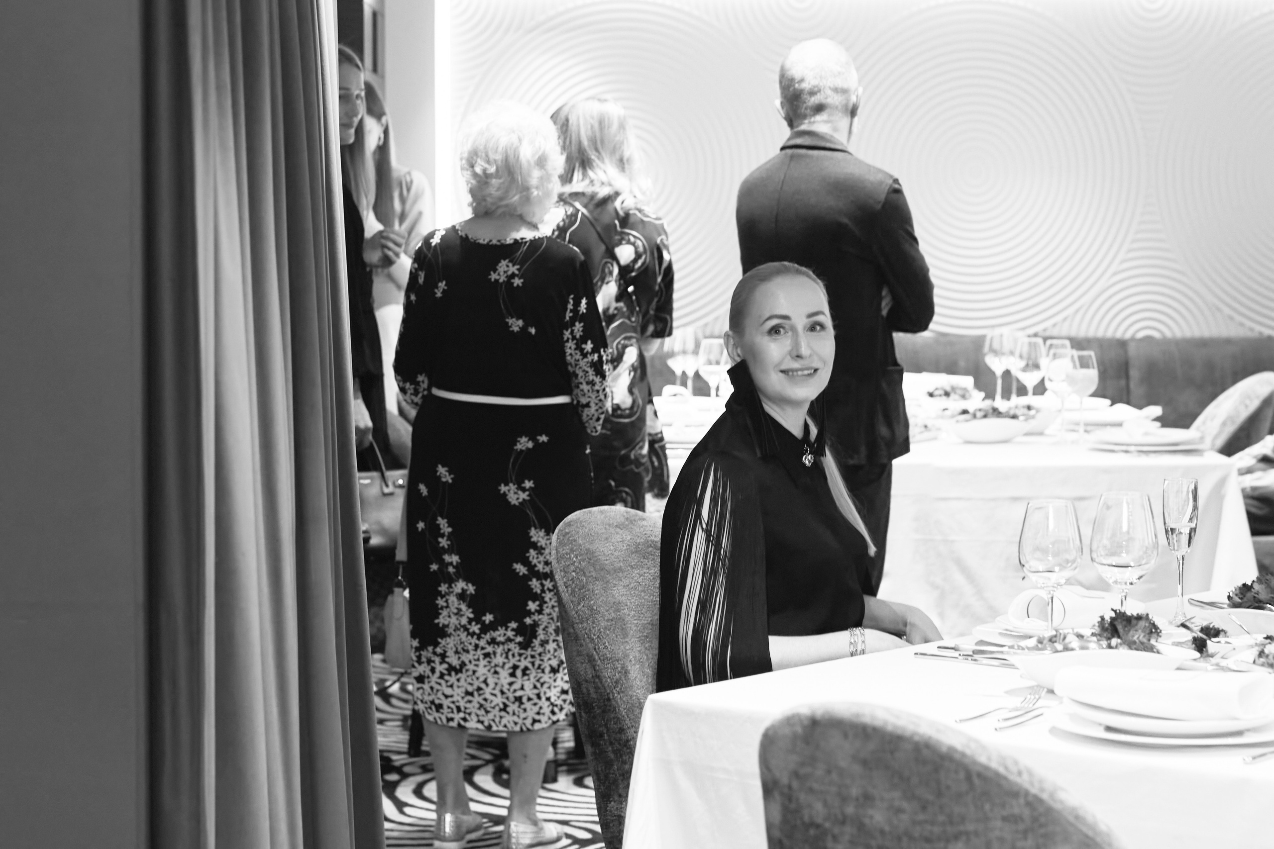 Юбилей Наталии в ресторане отеля Domina. Свадебный, семейный и контент фотограф в Санкт- Петербурге Елена Грие