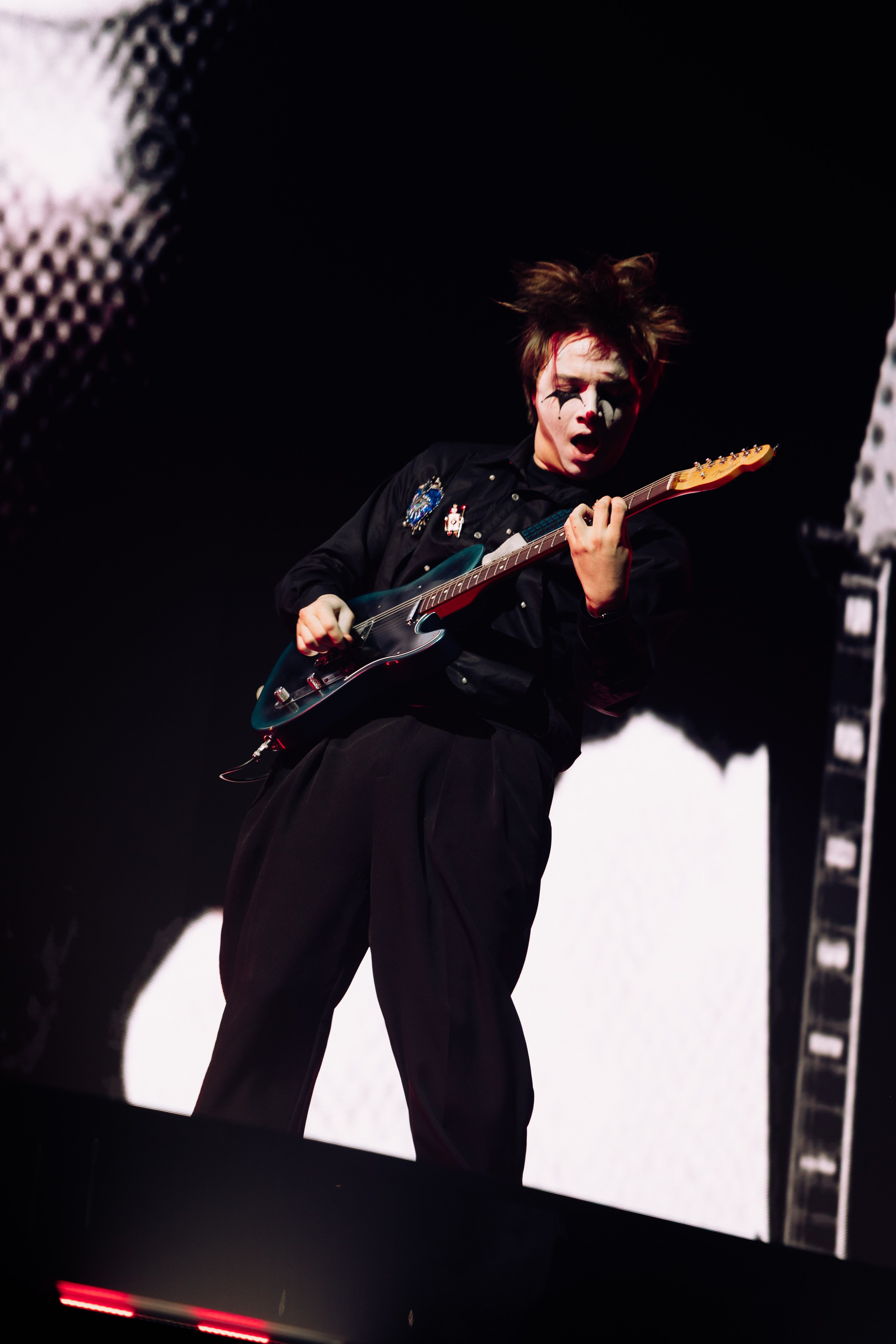 ВАНЯ ДМИТРИЕНКО В МЕГАСПОРТЕ 07.11.25. Концертный и репортажный фотограф в Москве и Санкт-Петербурге Мария