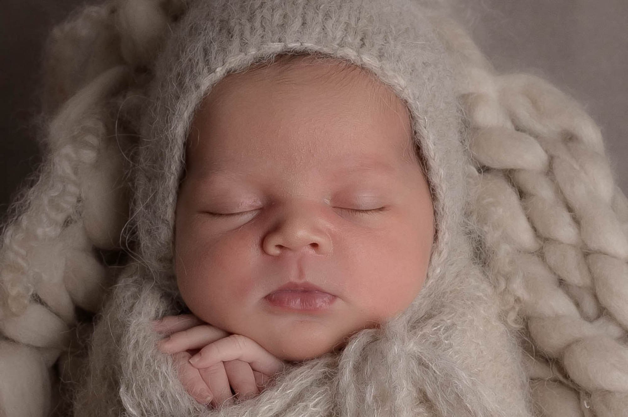 Фотосессия новорожденных — Владивосток — Пакет Стандарт + 3 доп.кадра-Аня. Фотограф новорожденных (ньюборн) в г. Уссурийске Приморский край Ирина Губанова