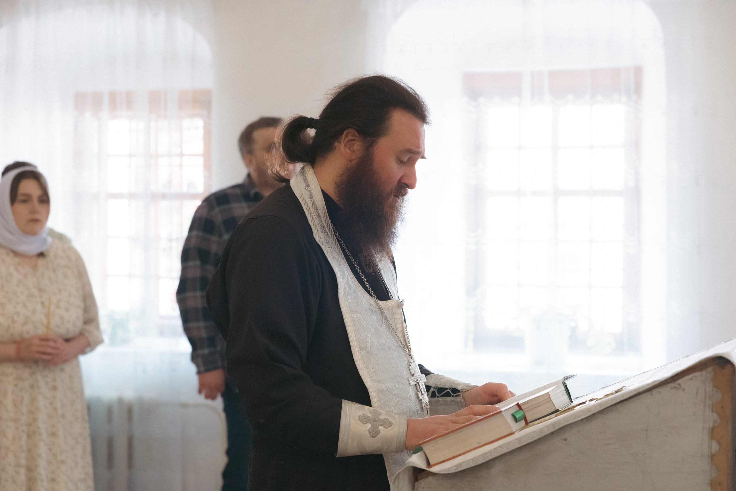 Крещение. Николо-Перервинский монастырь, район Печатники. Фотографы на роды в Москве. Фото и видео родов. Фотопроект «Продолжение рода»