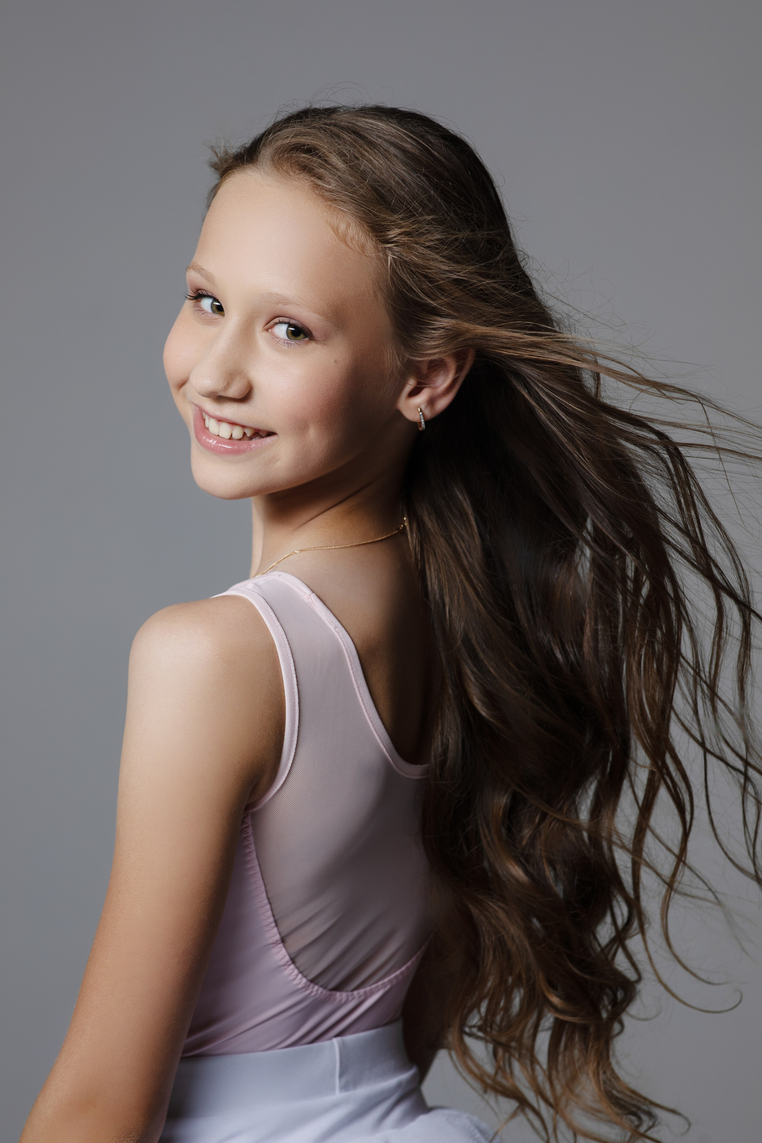 Красивая фотосессия для художественной гимнастки. Спортивный и детский фотограф в Москве, Калининграде