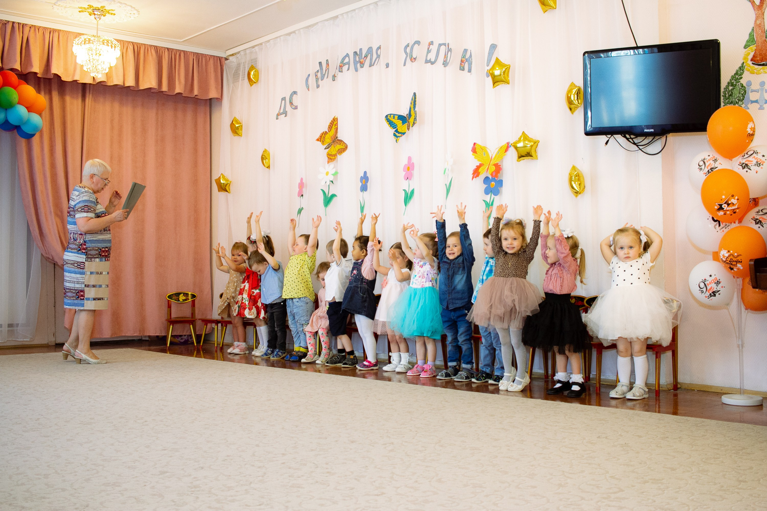 Утренник в яслях. Фотограф Великий Новгород Татьяна Чиглинцева