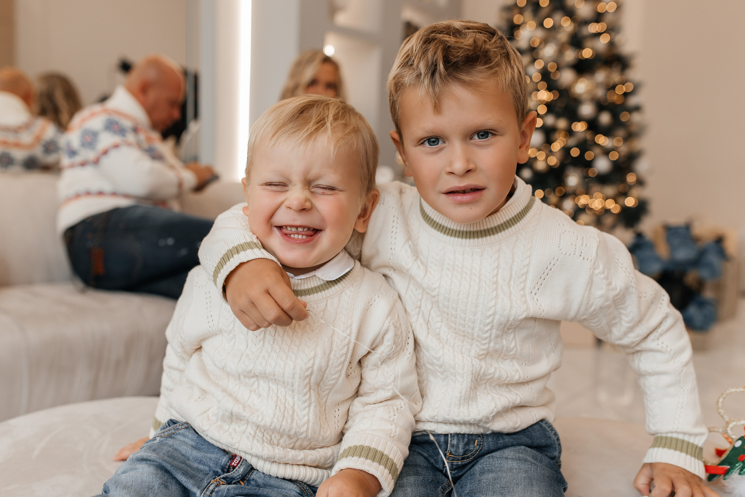 Алиша семейная новогодняя. Семейный фотограф в Санкт-Петербурге Ирина Иванова