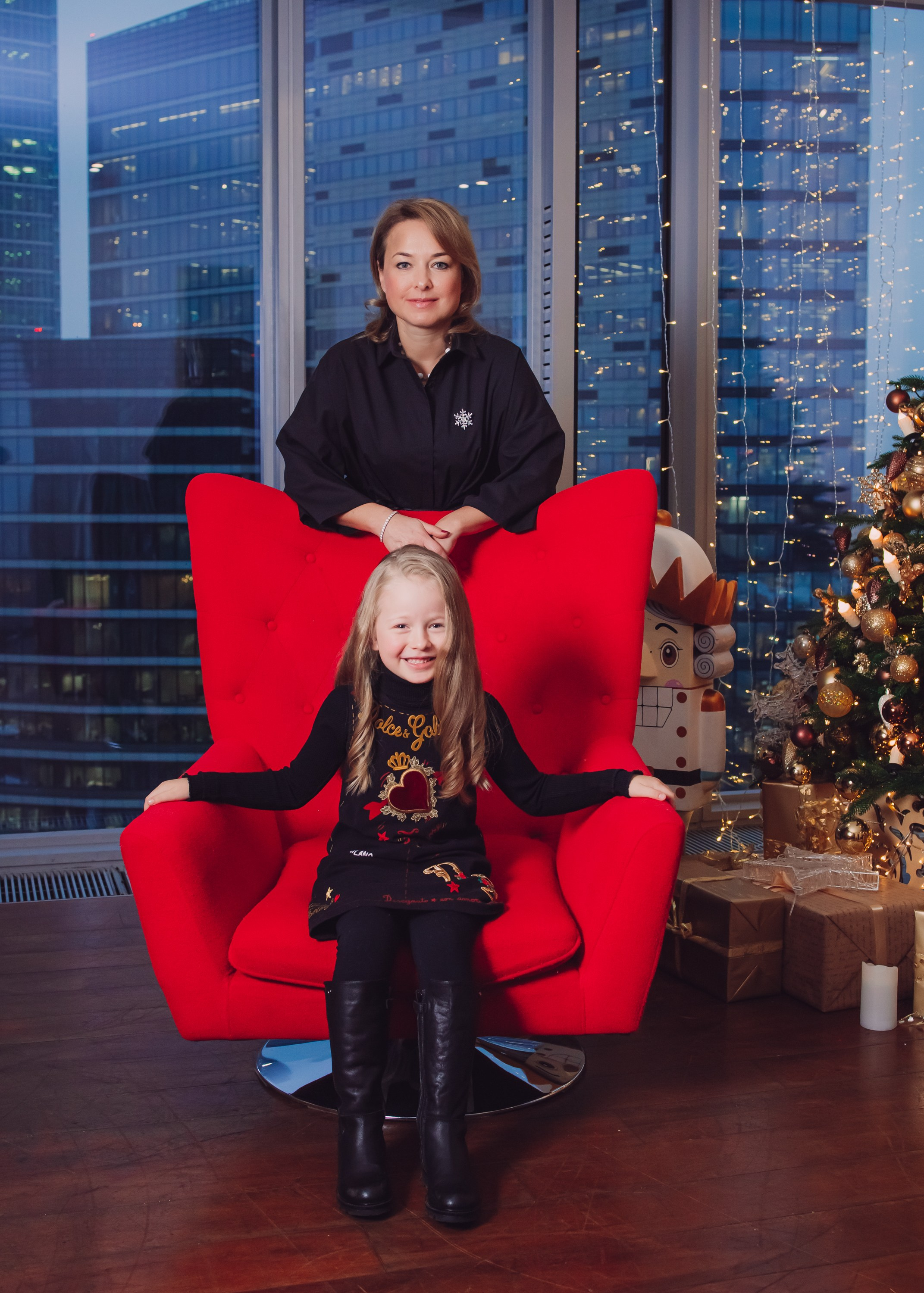 Новогодняя съемка в студии Алеси Марии. Агенство фотографов под любой запрос. Москва