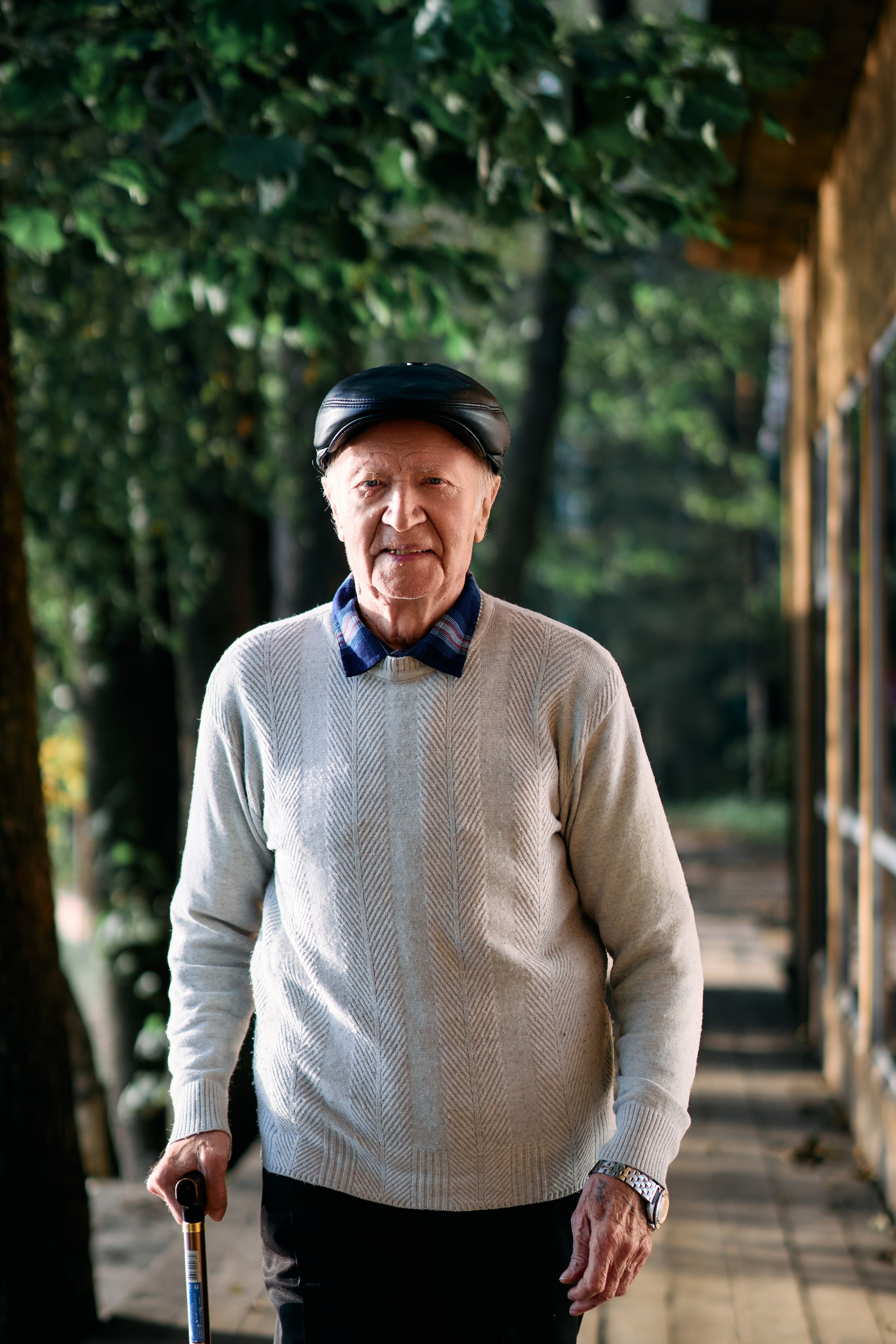 Фотосессия «Осенний вернисаж» для участников любительского объединения людей старшего поколения " Общение 55+». Фотограф Виталий Сид: профессиональная фотосъемка, обучение и новости индустрии