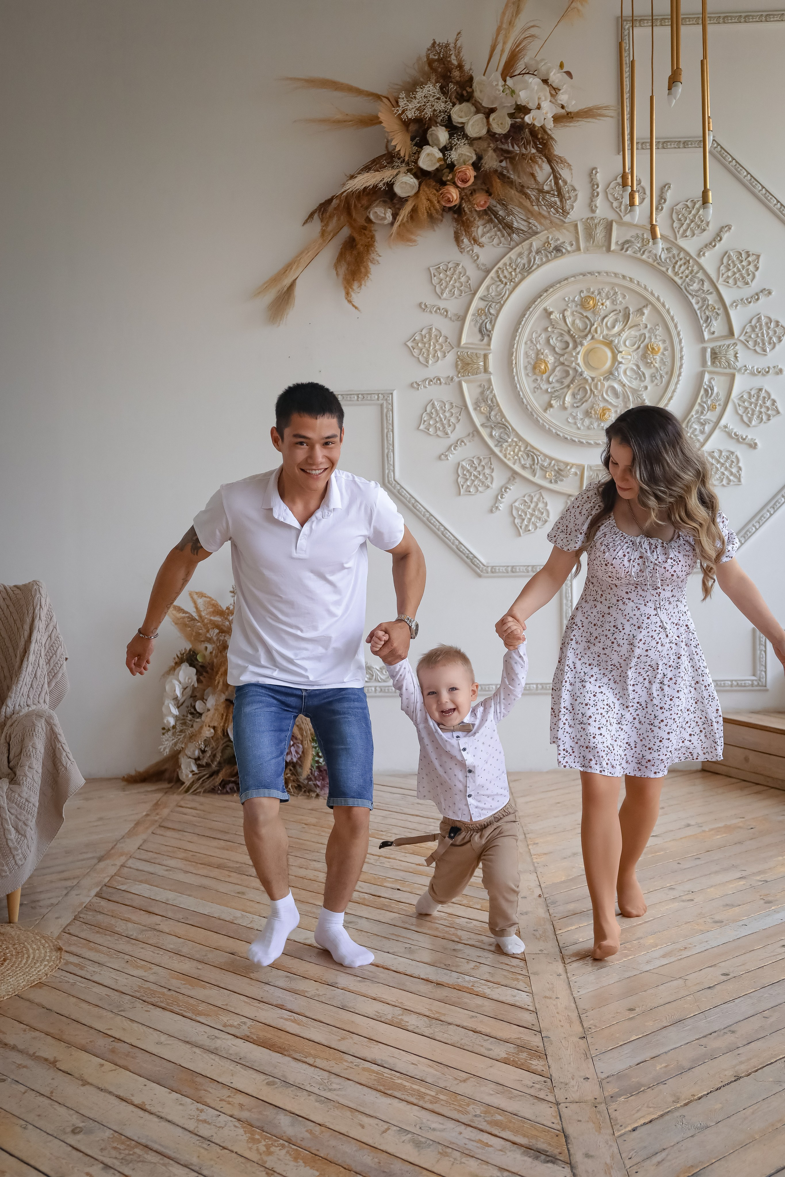 Роман, Алина и дети. Фотограф г. Хабаровск. Семейные и индивидуальные съёмки