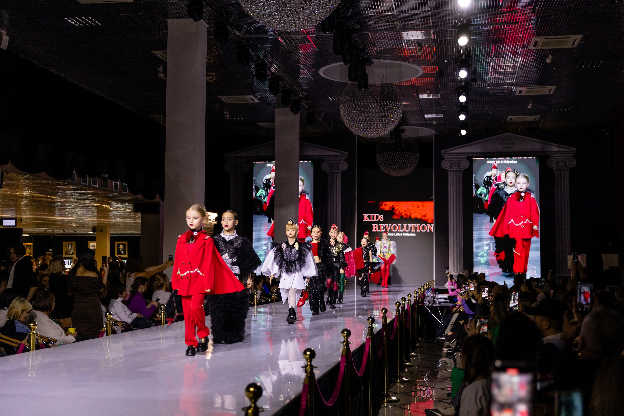 ESTET FASHION WEEK (KIDs REVOLUTION). Татьяна Чернышова свадебный фотограф Москва