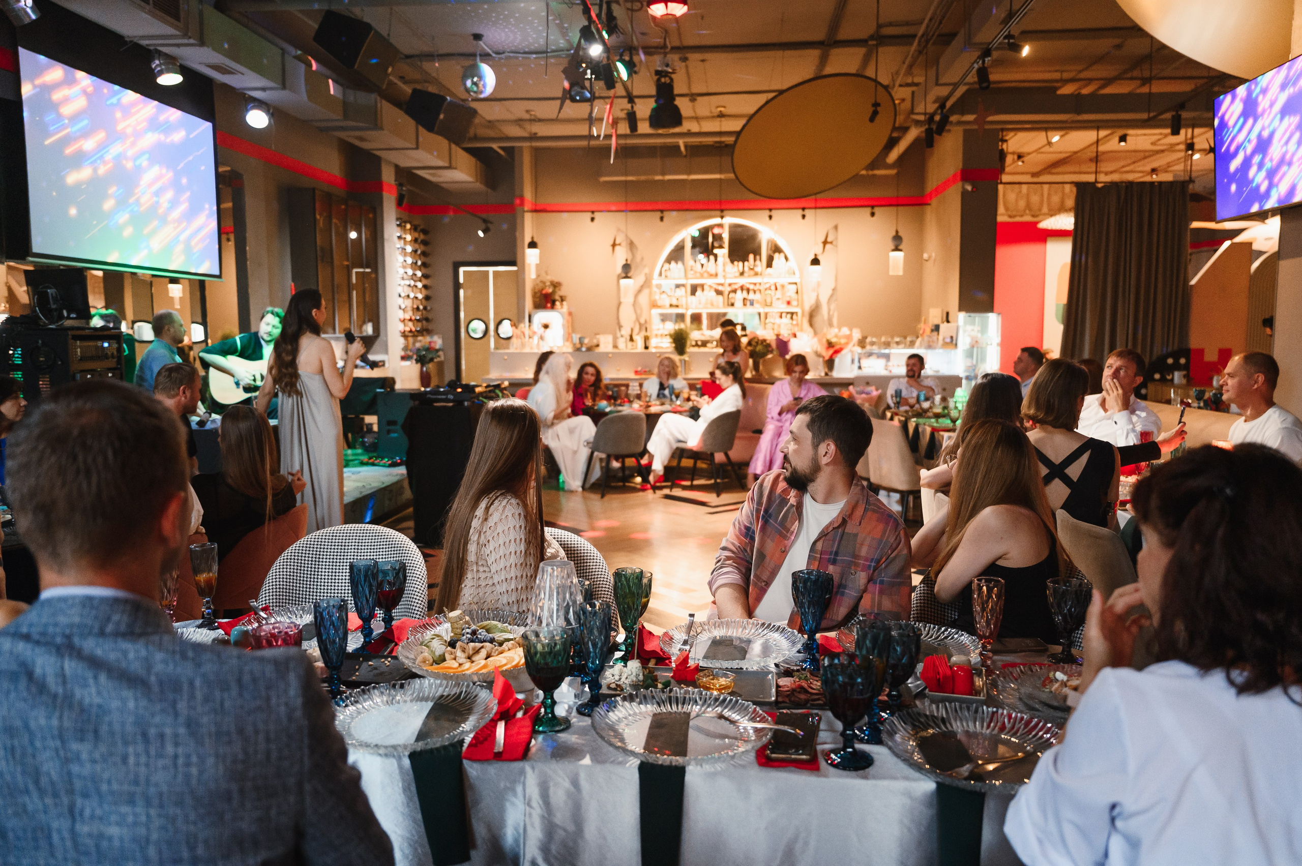 День рождения в формате выступления. Wedding and family photographer USA