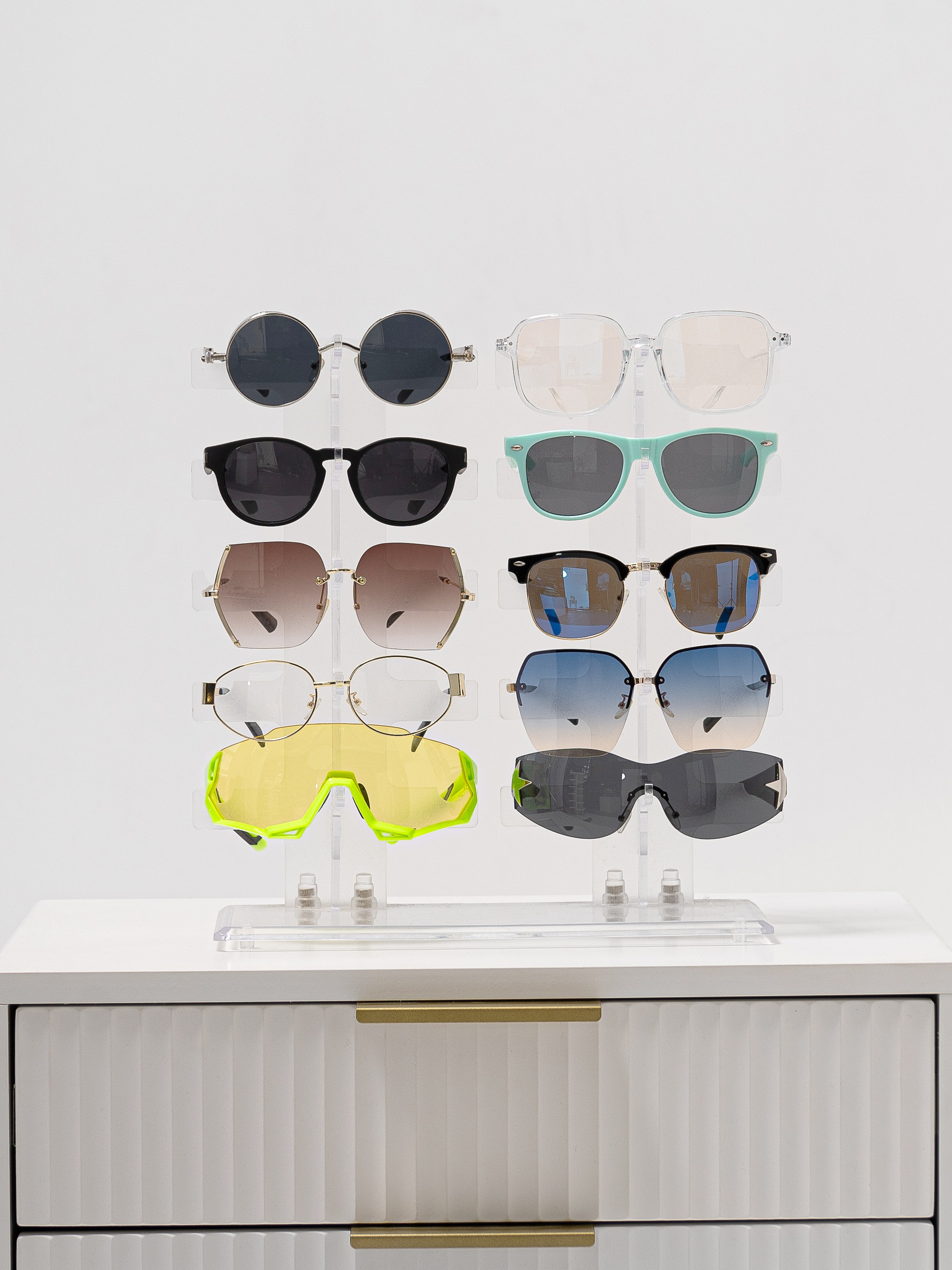 Аренда фотостудия с циклорамой в Сочи — FASHIONprod, 1000 ₽/час. Стрит съемки для маркетплейсов в Сочи | ИИ контент | fashionprod