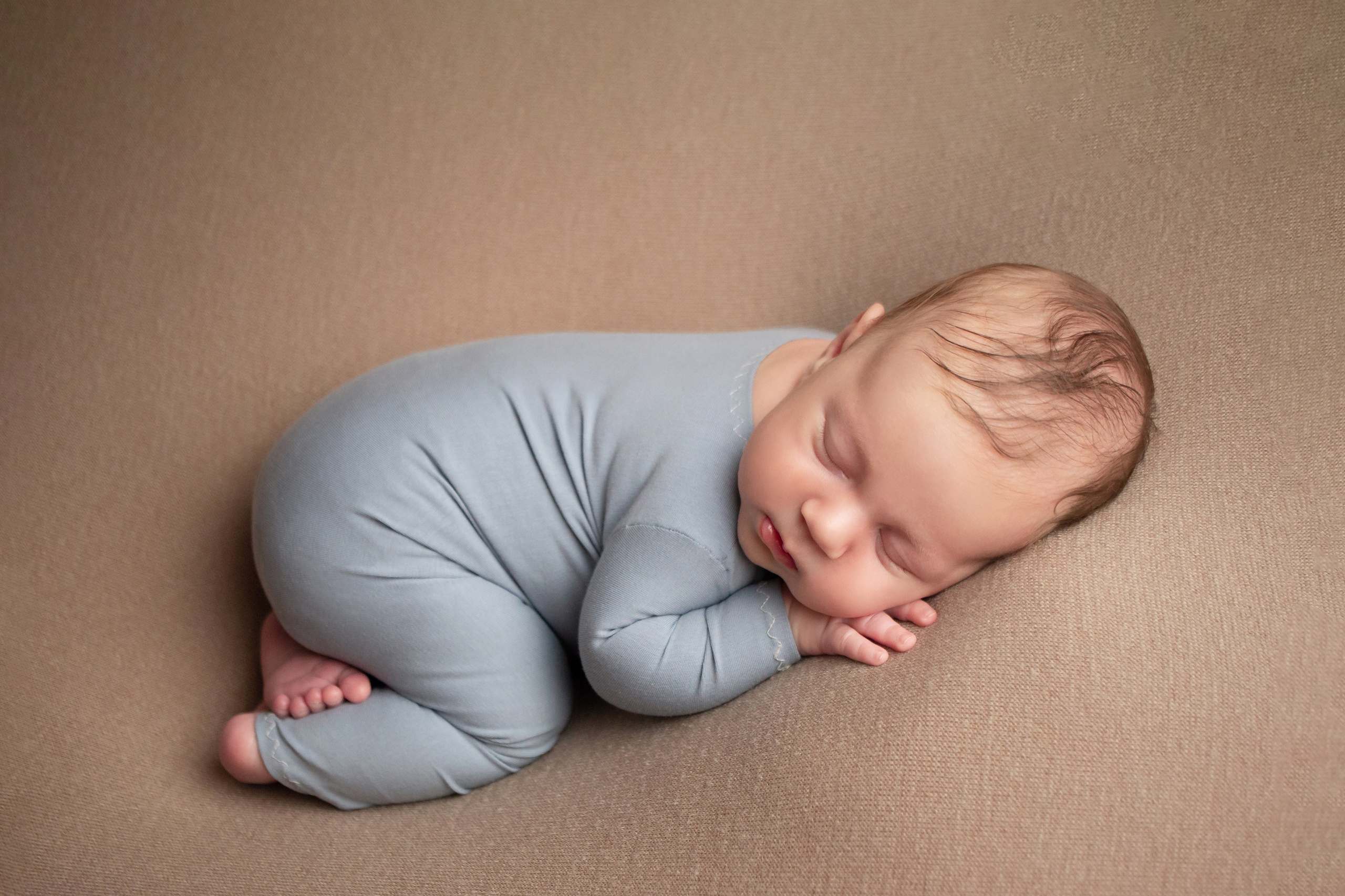 Классический стиль newborn. Фотограф новорождённых Анапа Елена Кушнарь