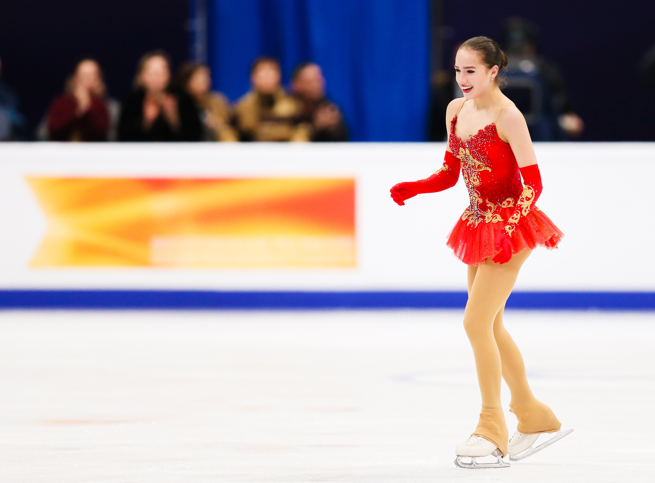 Чемпионат Европы по фигурному катанию — Загитова и Медведева — фото. Фотограф художественная гимнастика, фигурное катание, Москва и область