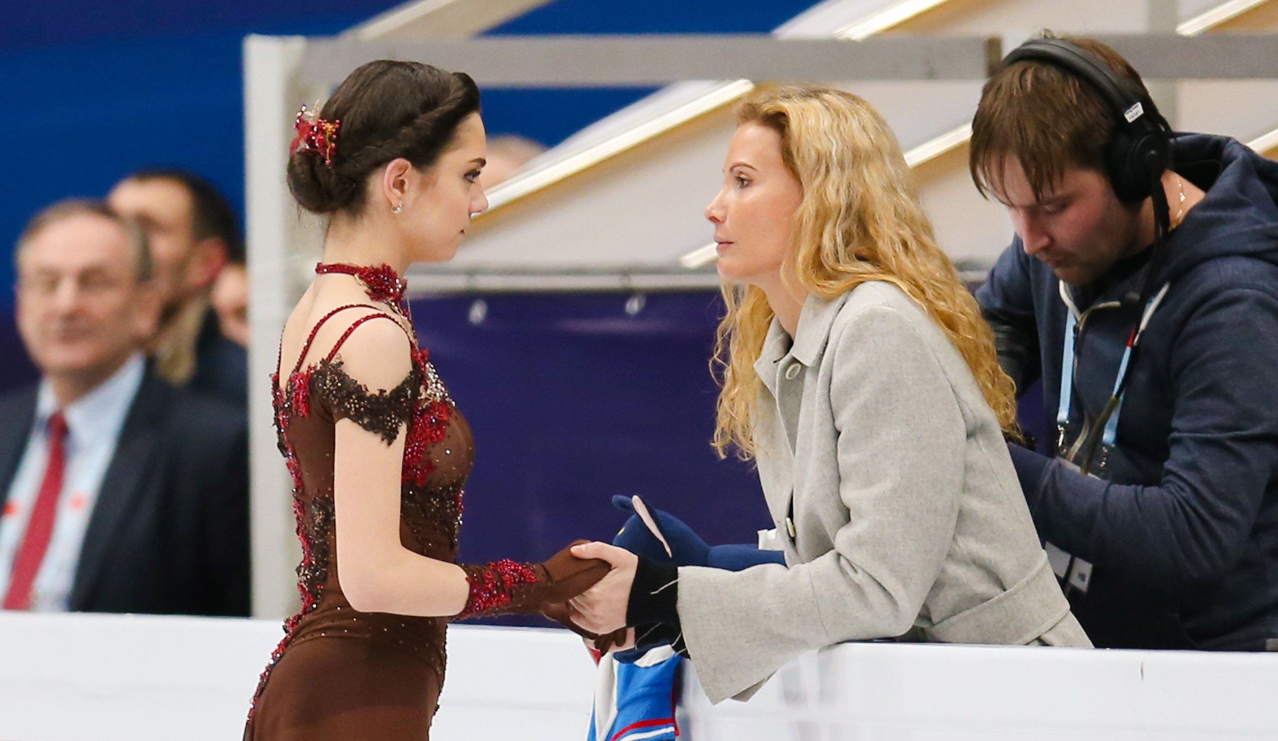 Чемпионат Европы по фигурному катанию — Загитова и Медведева — фото. Фотограф художественная гимнастика, фигурное катание, Москва и область