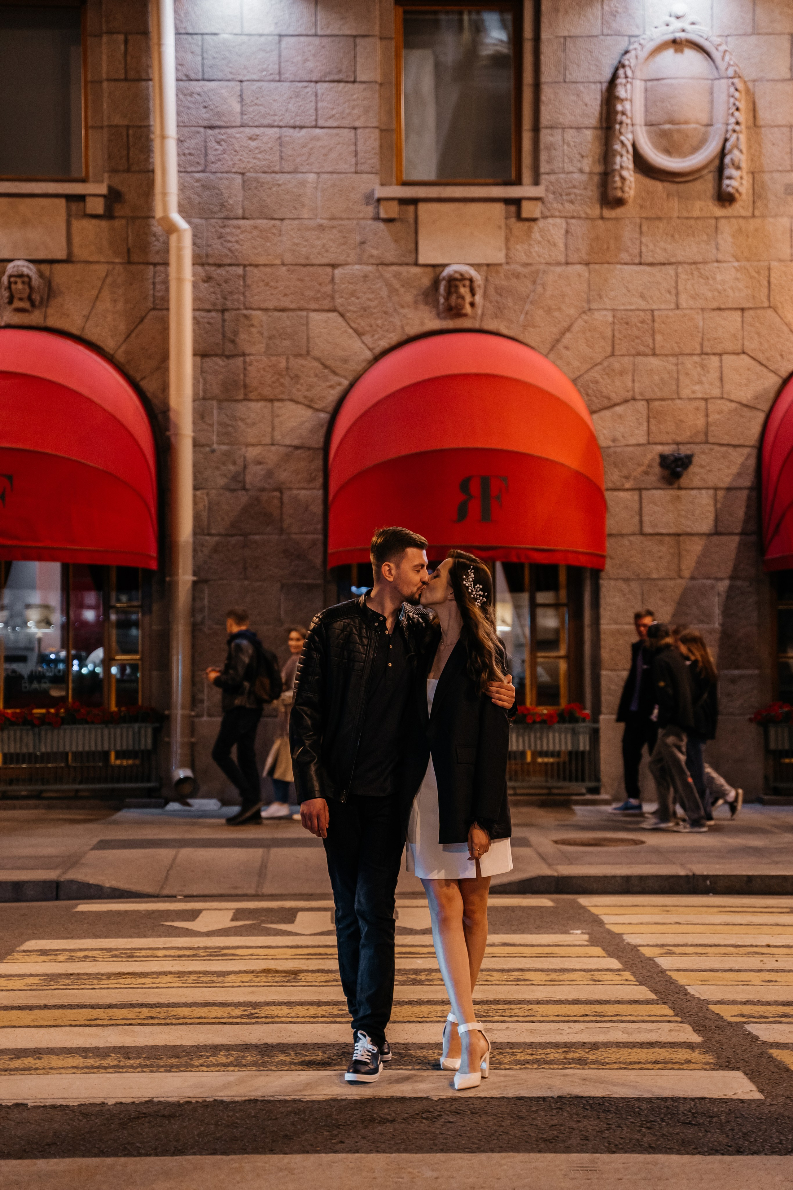 Love story «Night Petersburg». Свадебные фотограф и видеограф Наталья и Анатолий Новиковы СПб