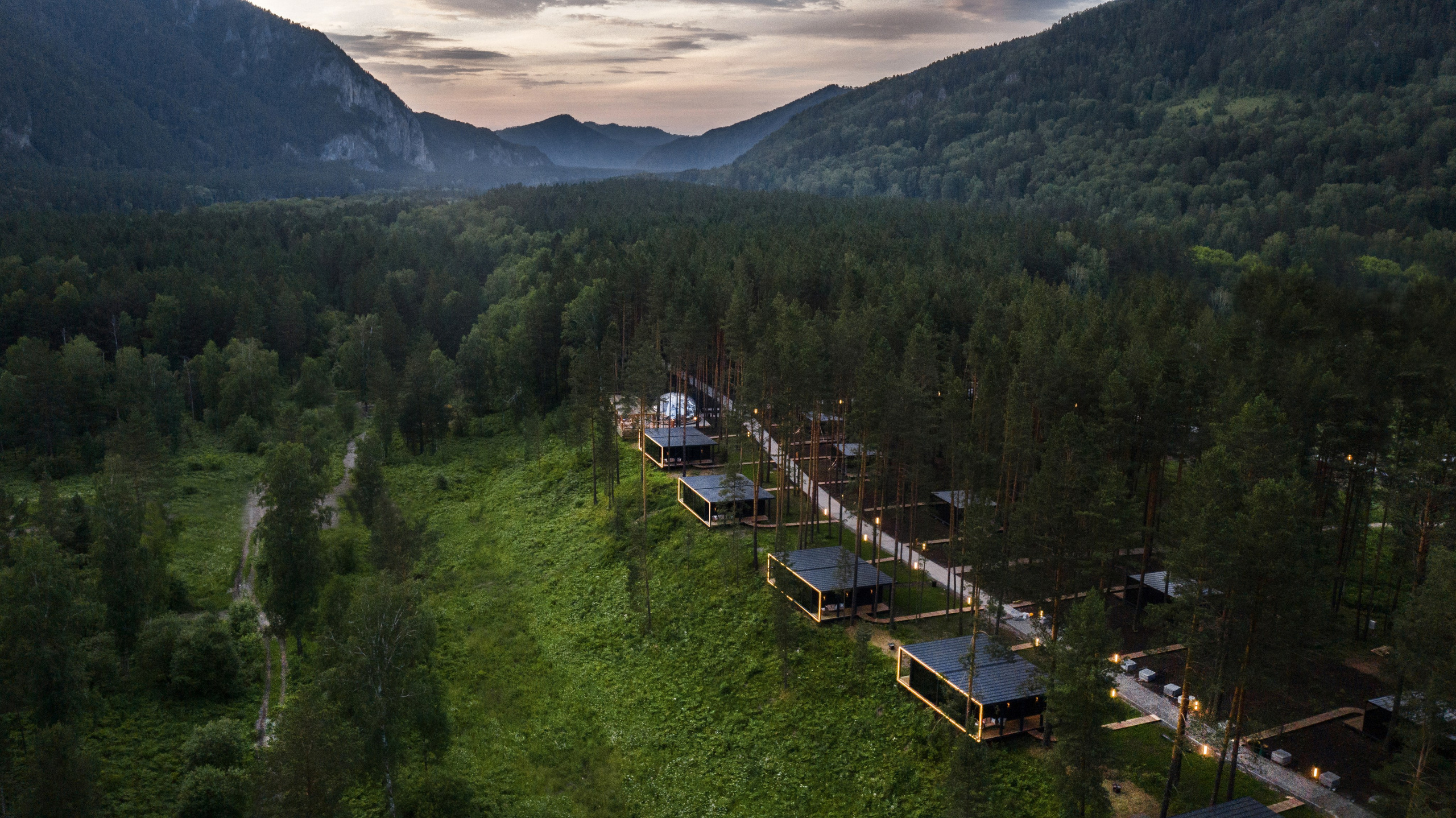 «Pinewood» парк-отель, респ. Алтай. Контент фотограф Дмитрий Борисов