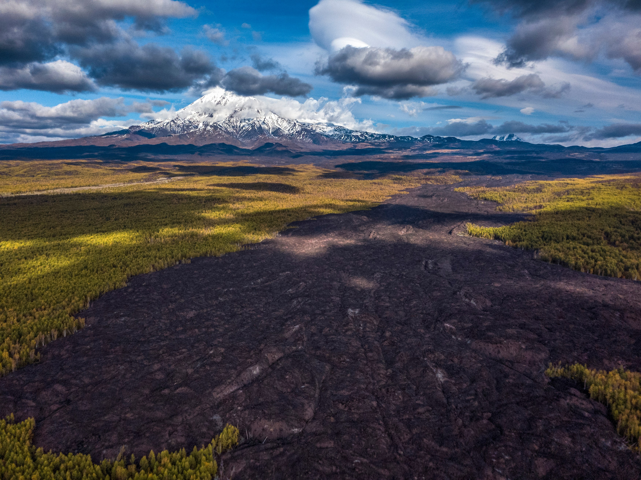 Вулкан Толбачик — история извержений, лава и марсианские пейзажи. Время Камчатки: чтобы найти свой путь, нужно скорость умножить на время