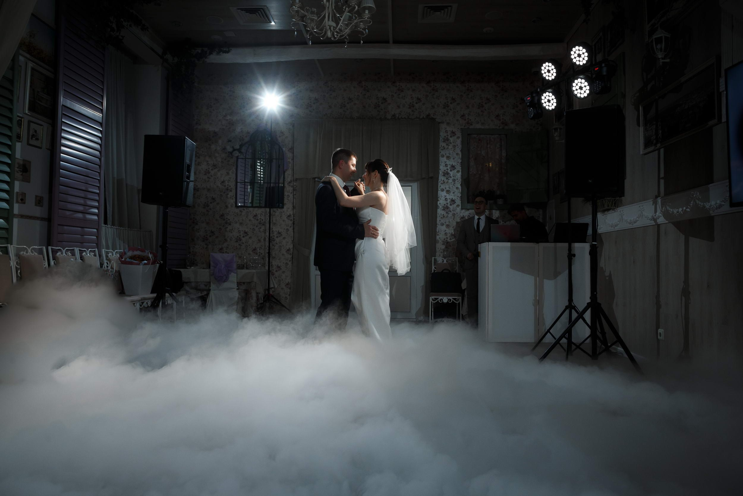 Свадьба в октябре. Свадебный фотограф Игорь Брундасов 8PHOTO на свадьбу венчание загс СПб