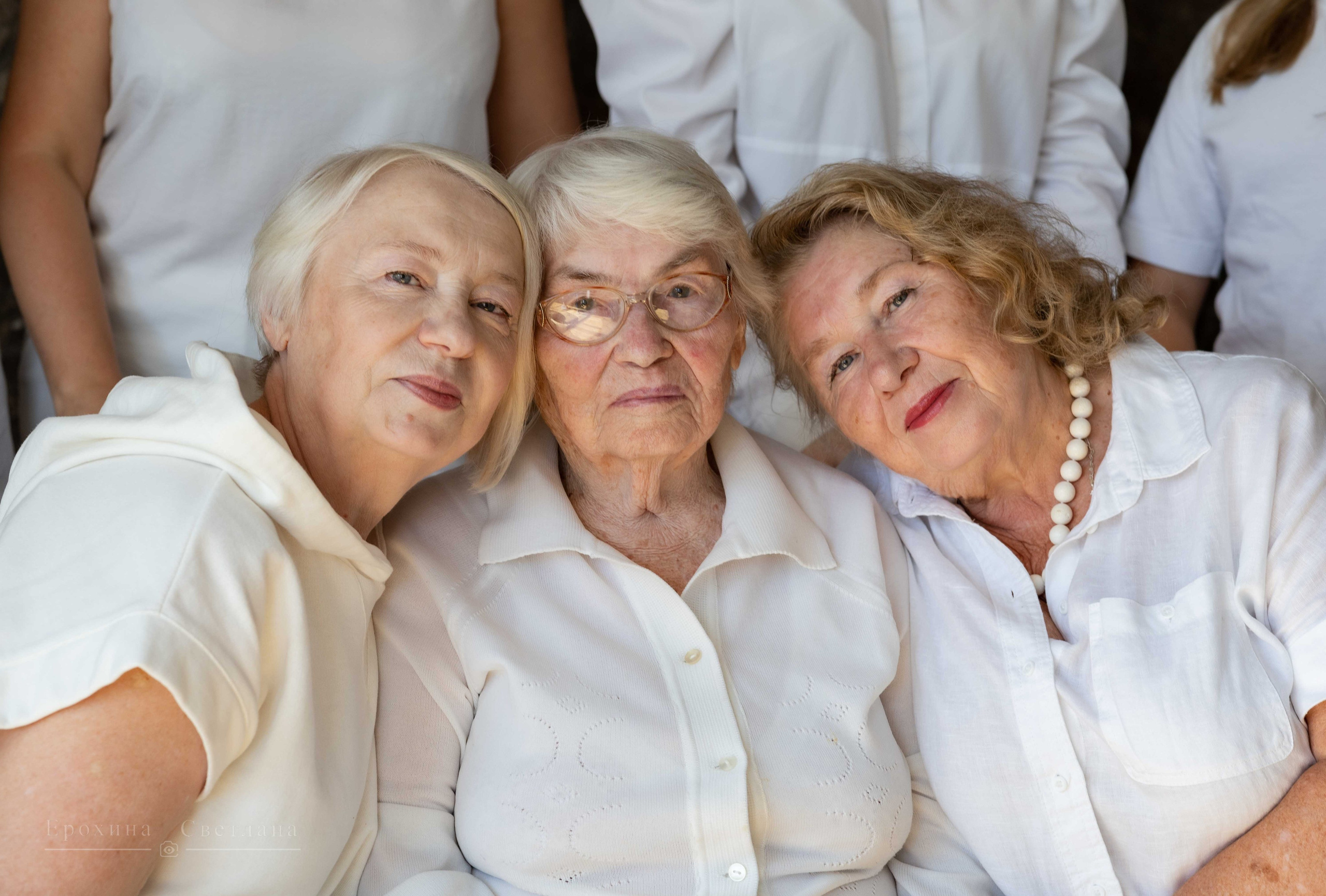 Фотосессия нескольких поколений женщин одной семьи. Фотограф Ерохина Светлана — фотосессии в Екатеринбурге