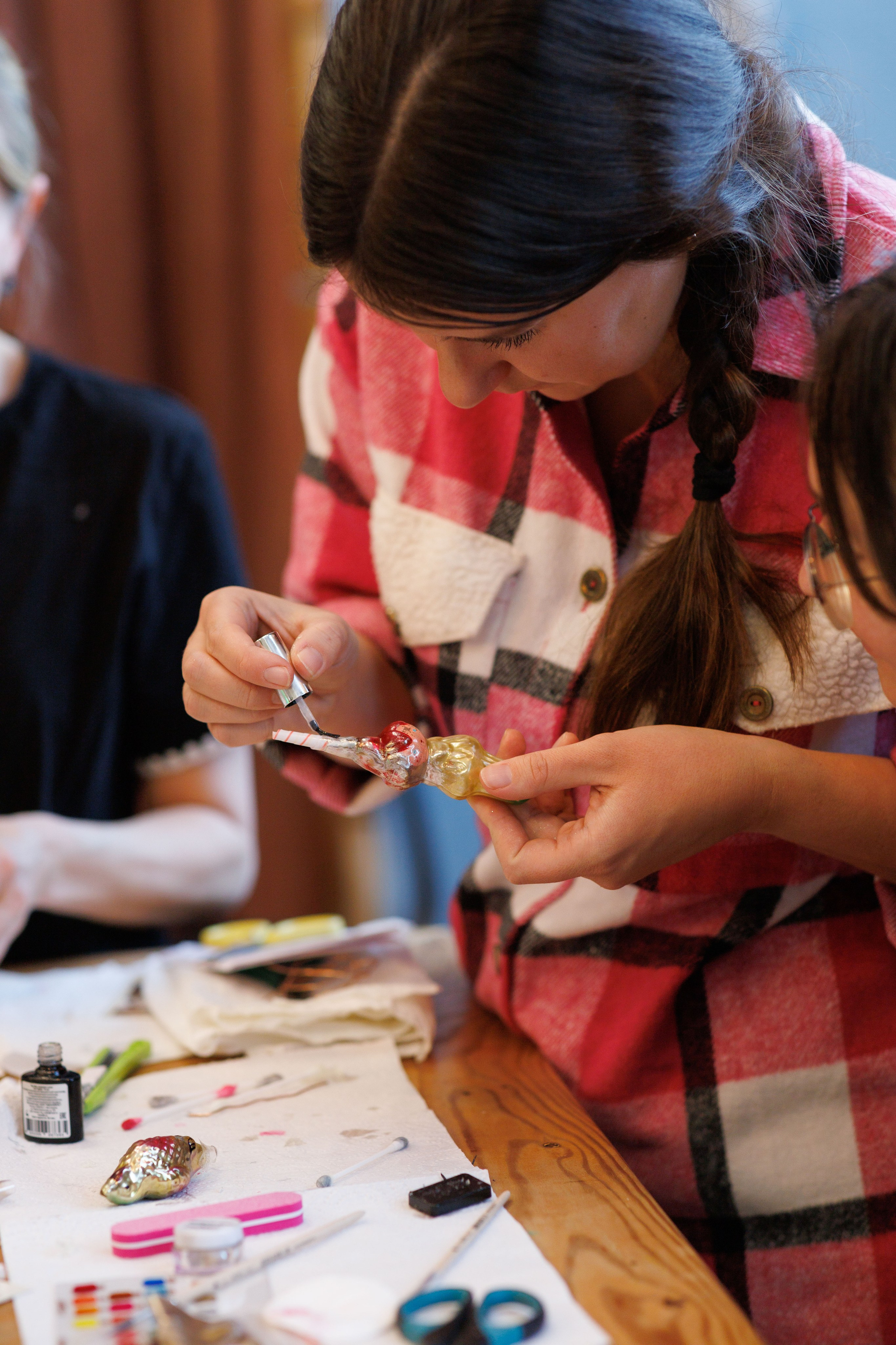 Мастер-класс по реставрации новогодних игрушек. Фотограф Ерохина Светлана — фотосессии в Екатеринбурге