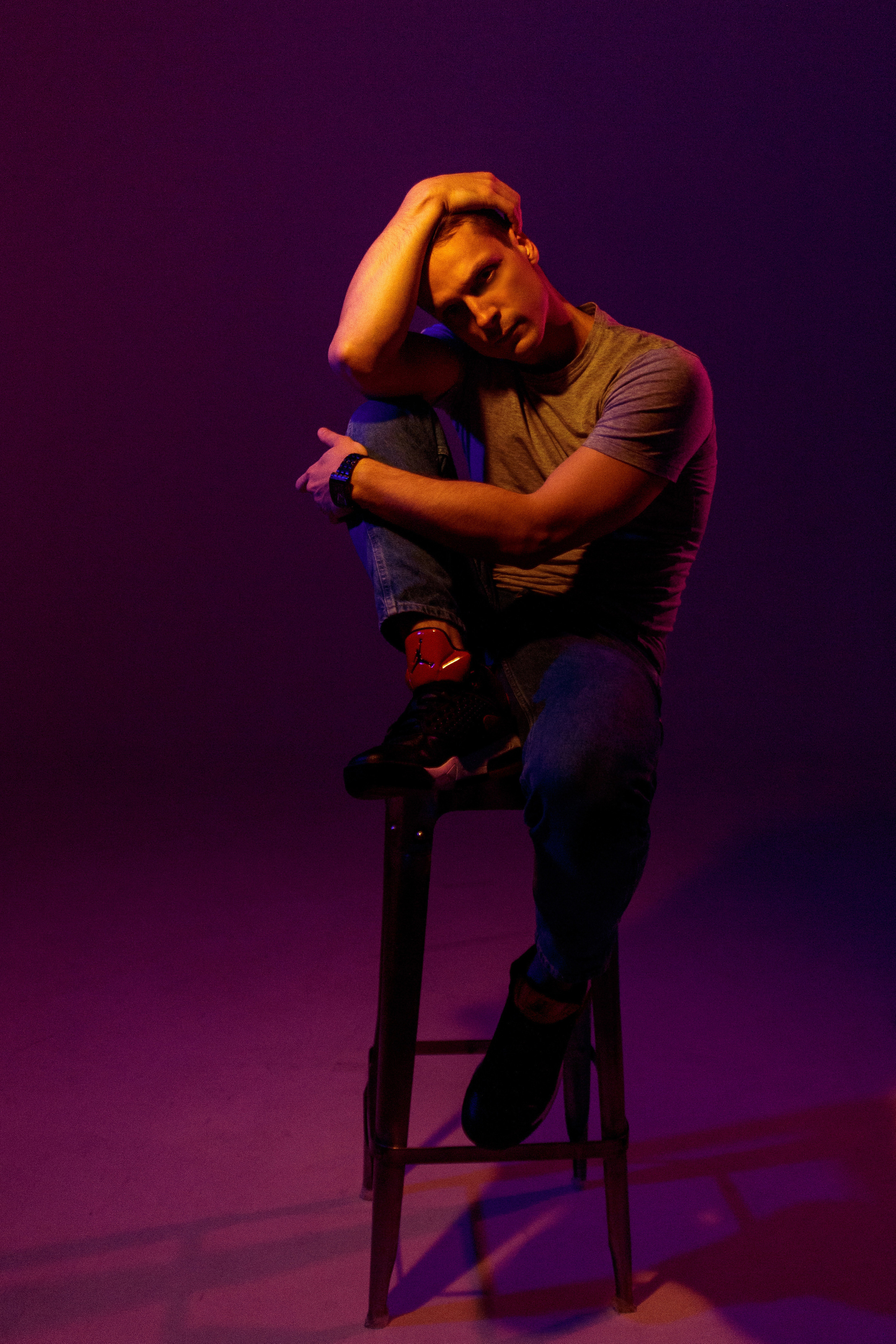 Александр. Фотосессия на циклораме. Фотограф в Москве Сергей Мирошников