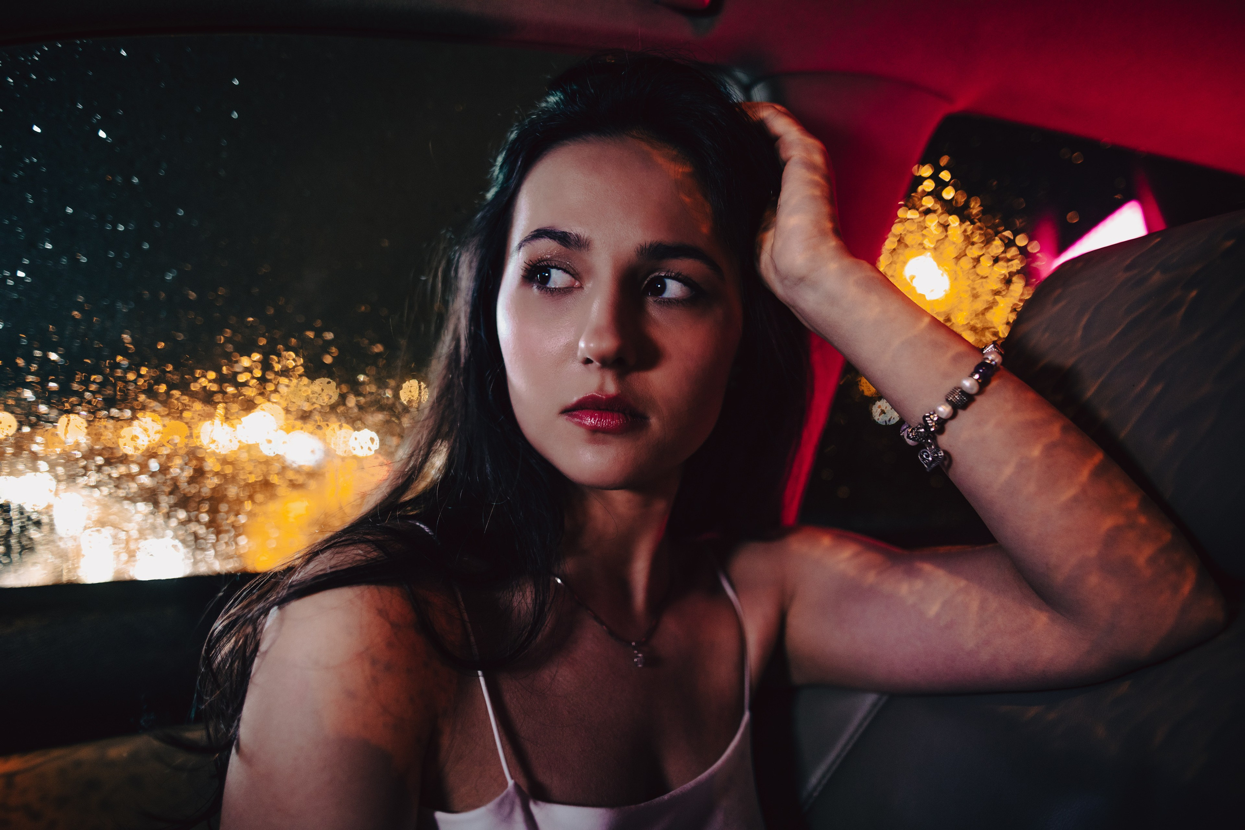 Фотосессии — Вайбы дождя 2024 — Проспект красоты. Твой ламповый фотограф