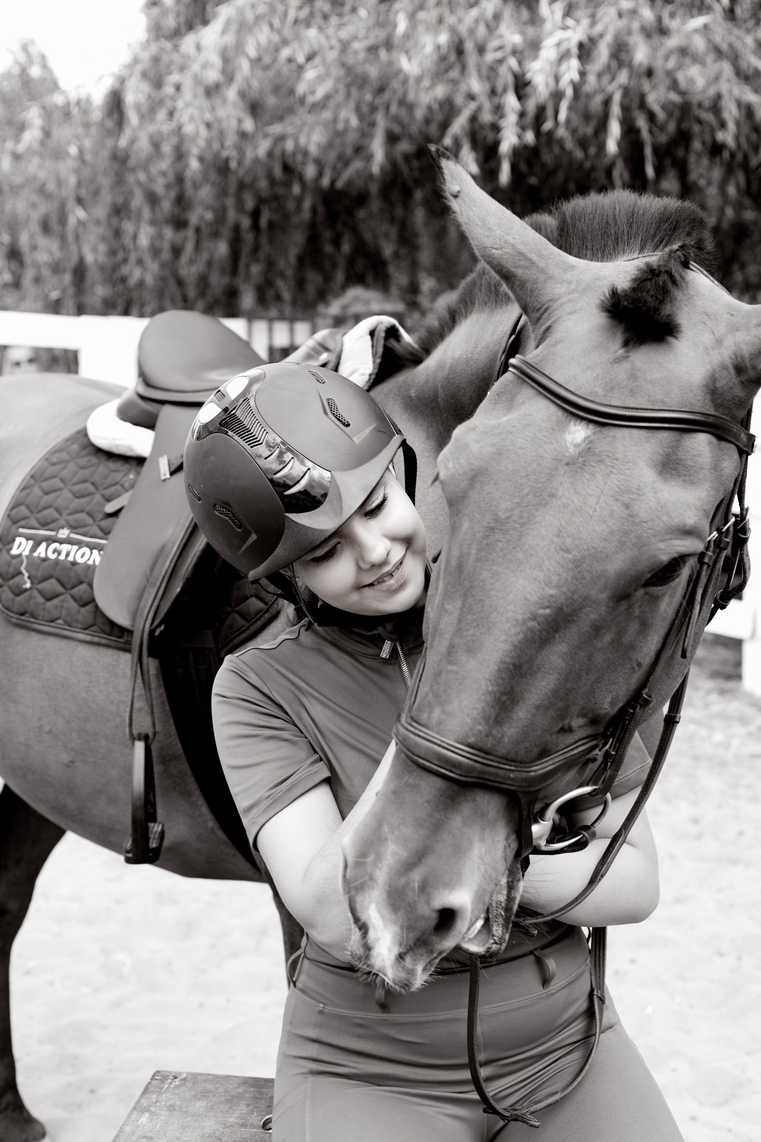 Лера в Конно-спортивном клубе. Женский фотограф в Орске Новотроицке Динара Долганова