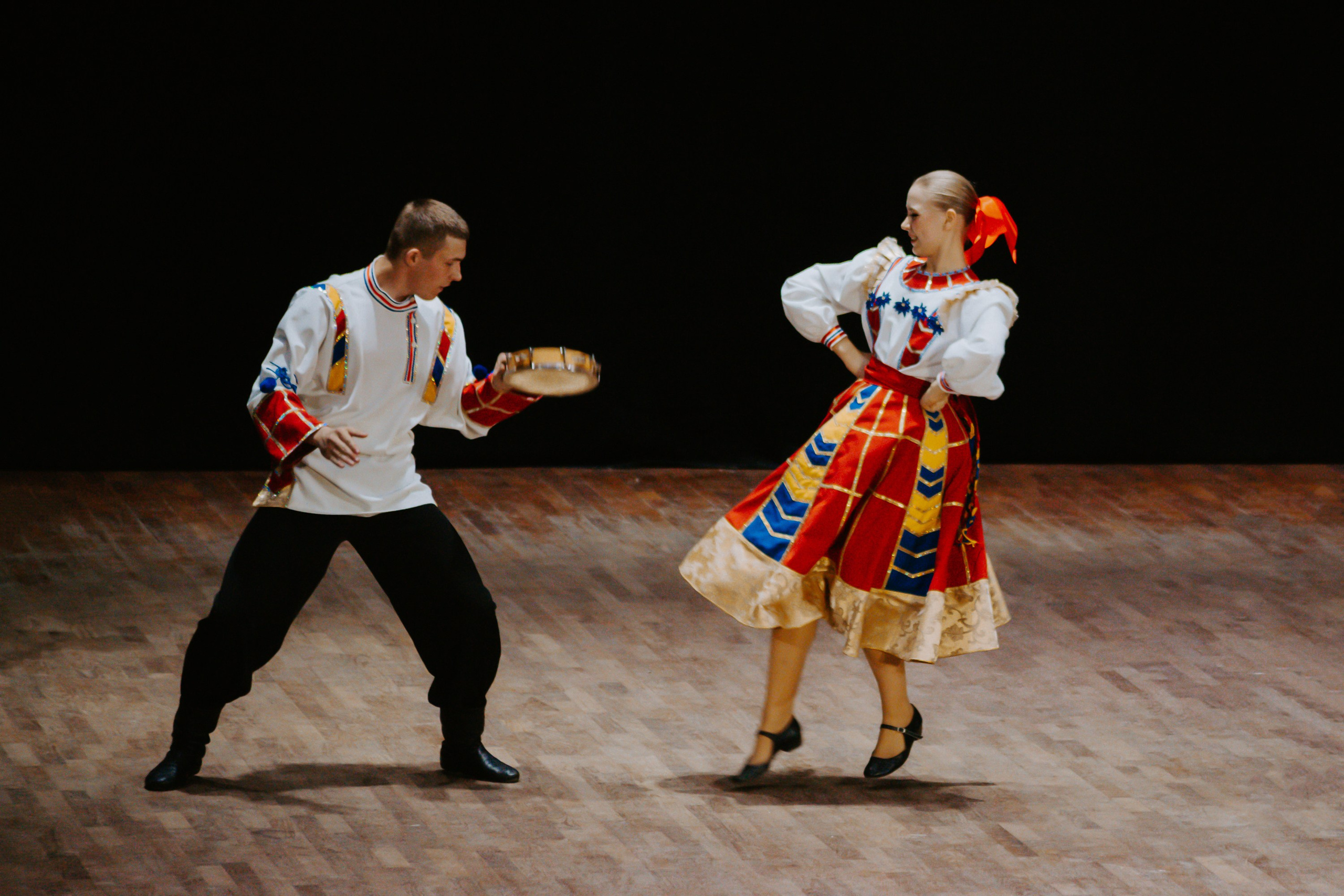 «Уральский сувенир». Концерт танцевальной студии. Фотограф в Челябинске Ополихина Анна