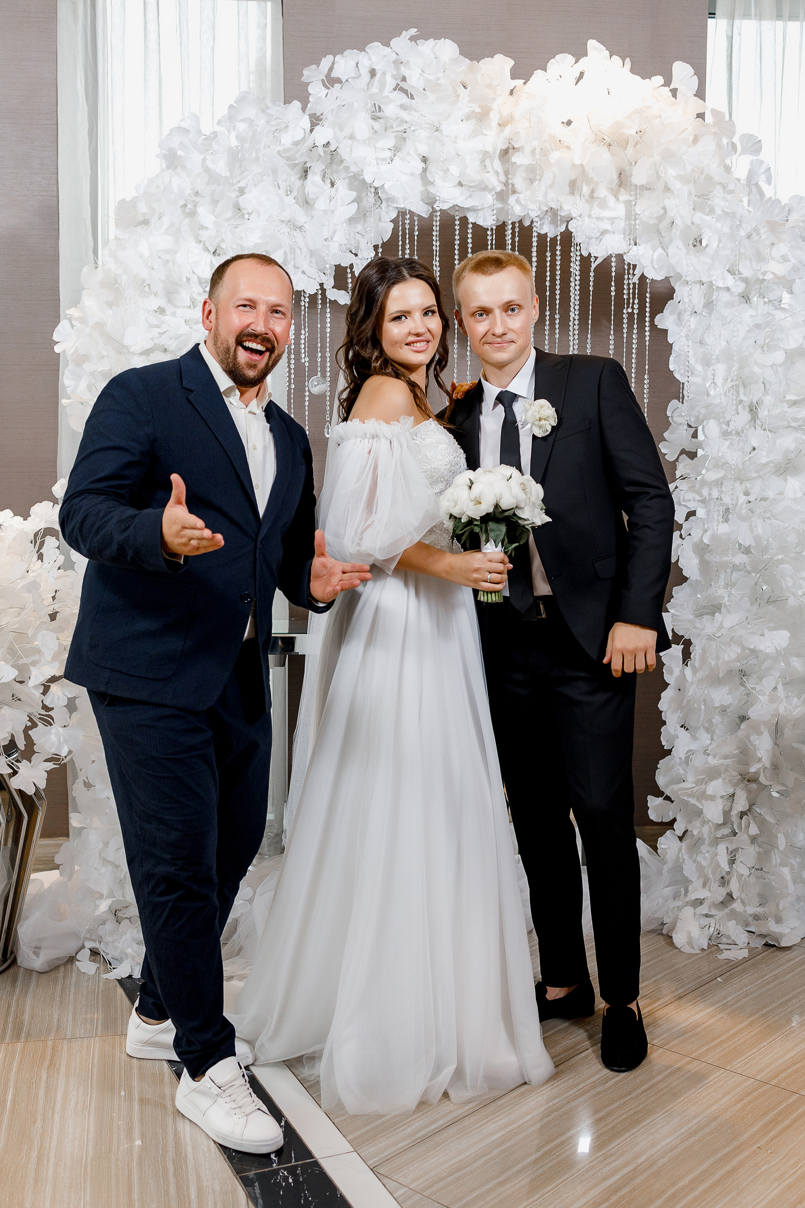 Красивая свадебная церемония в шикарном отеле. Олег Сверчков | Свадебный фотограф Вологда