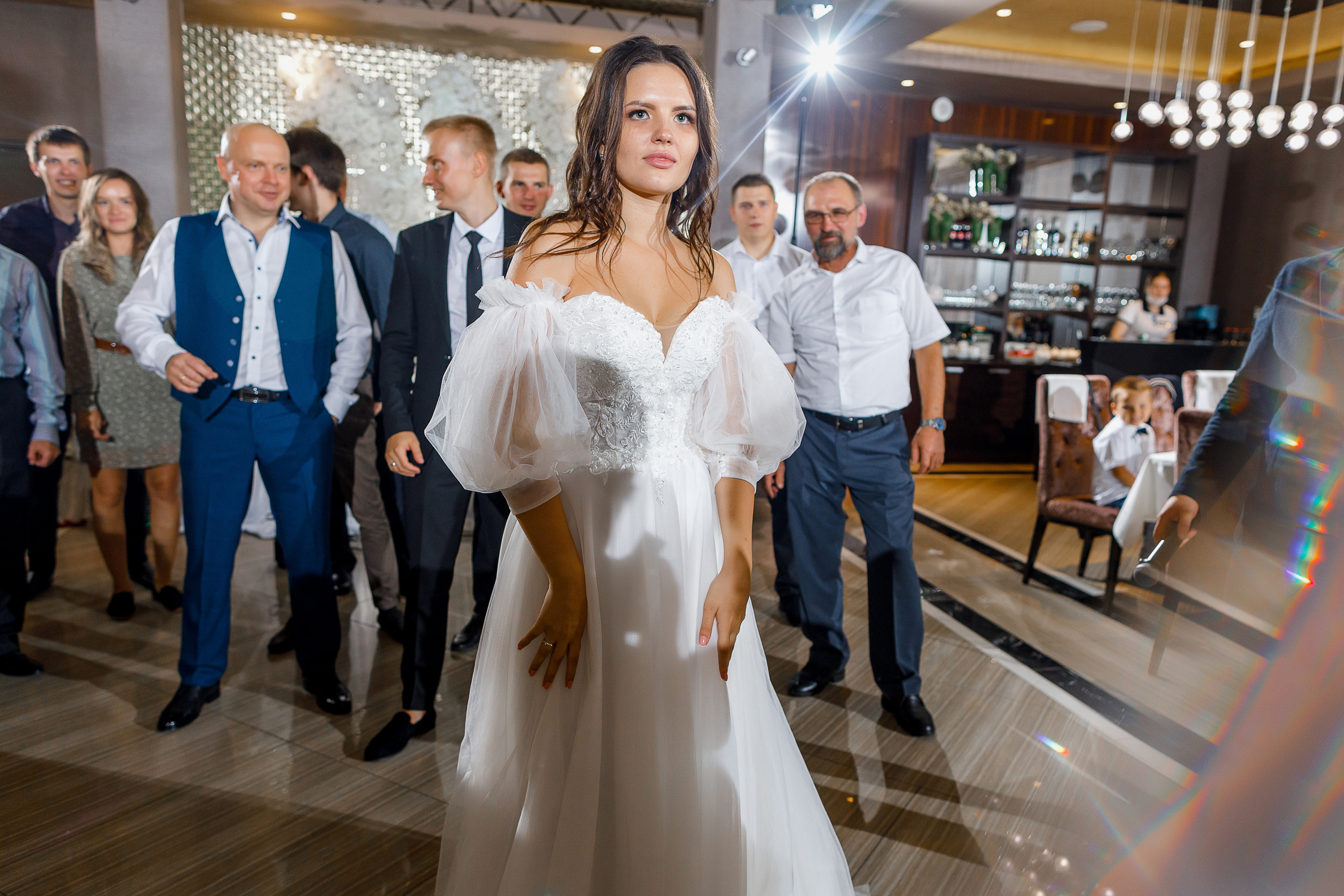 Красивая свадебная церемония в шикарном отеле. Олег Сверчков | Свадебный фотограф Вологда