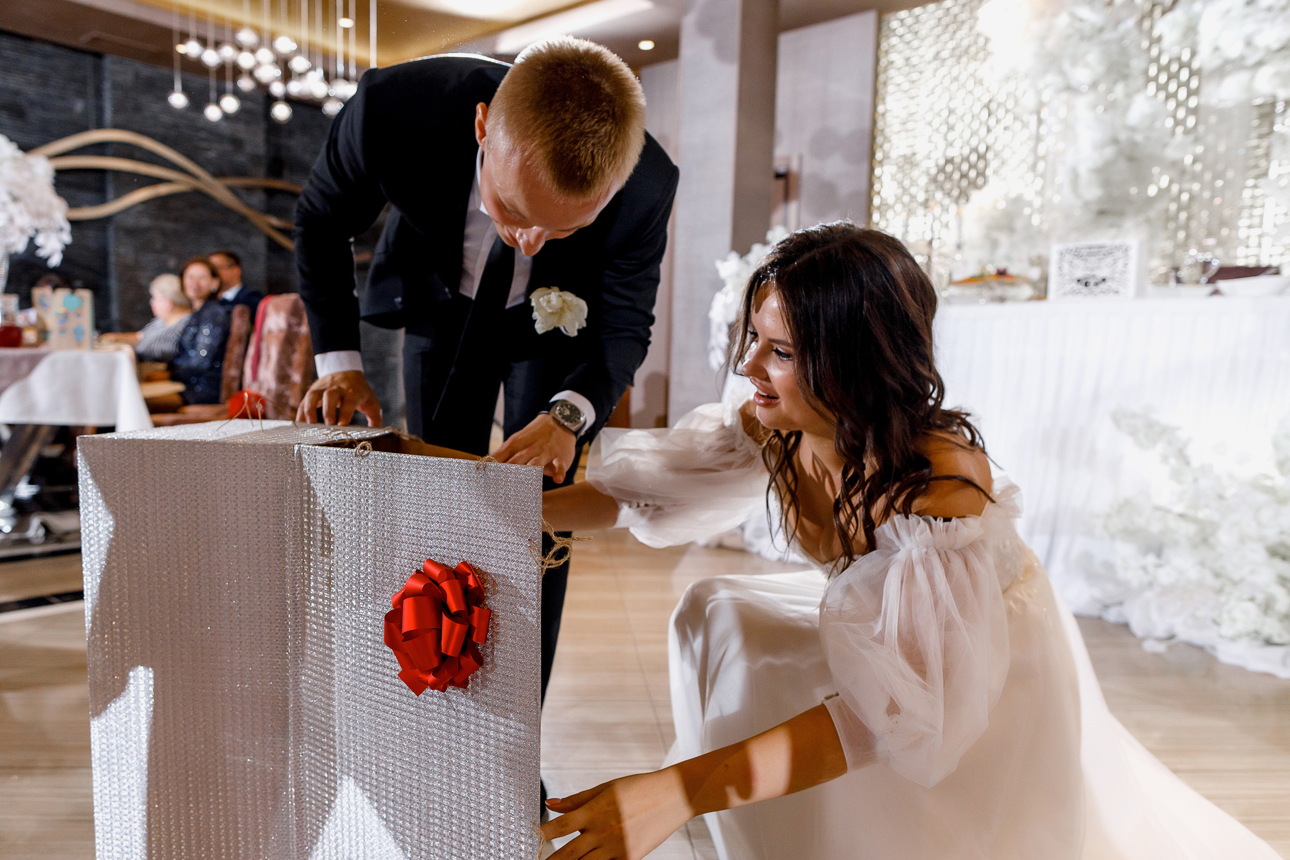 Красивая свадебная церемония в шикарном отеле. Олег Сверчков | Свадебный фотограф Вологда