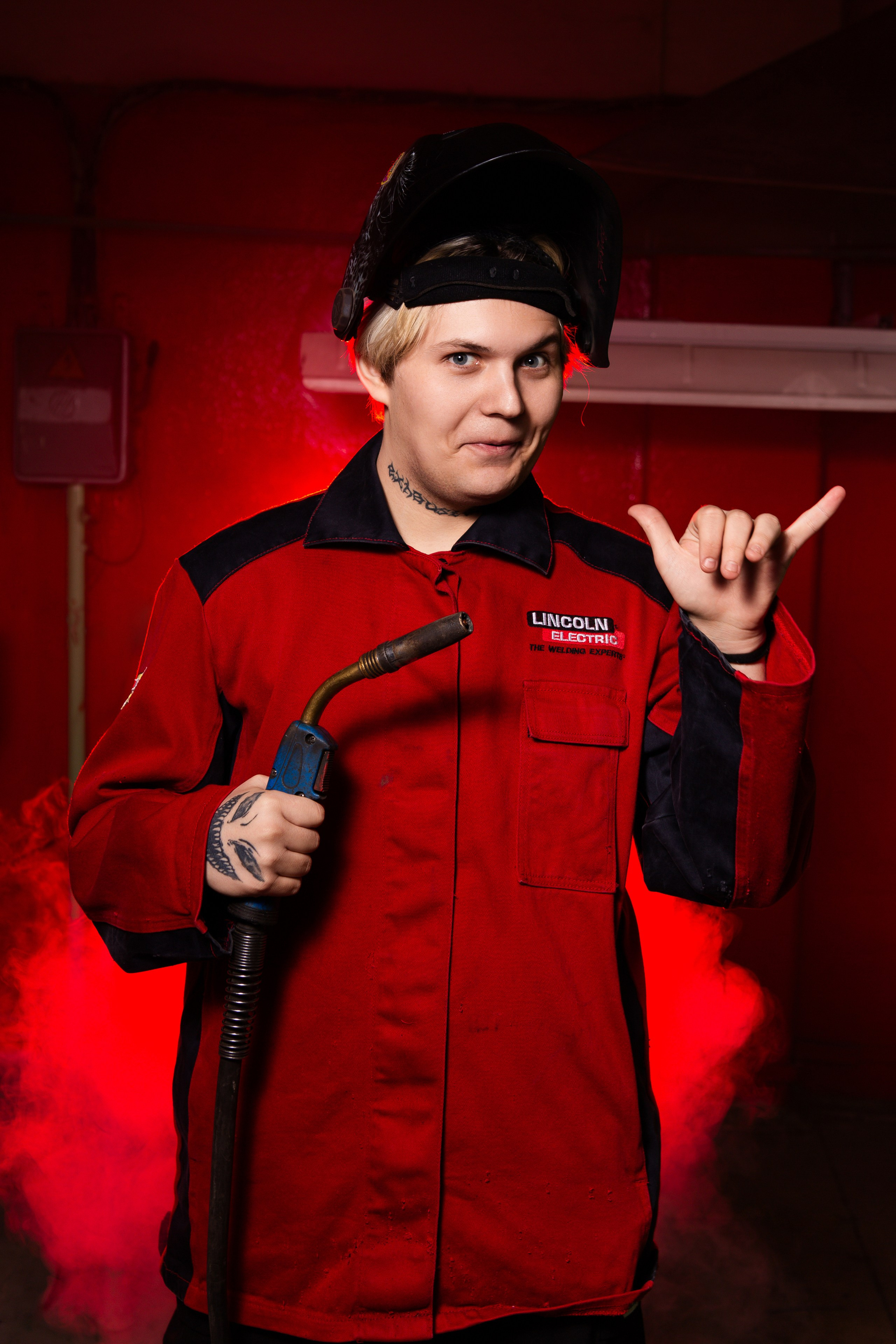 Портретная Фотосессия в Цеху для Выпускников Сварщиков | Твой Альбом Мценск. ТВОЙ АЛЬБОМ / ТВОИ ПРАВИЛА