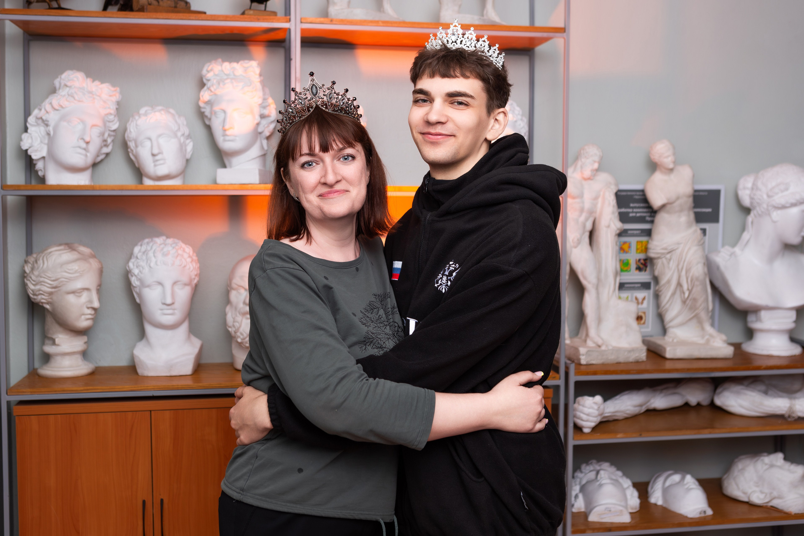 ФОТОСЕССИЯ В АУДИТОРИИ ДЛЯ БУДУЩИХ УЧИТЕЛЕЙ — выпускников Чернского профессионально-педагогического колледжа. ТВОЙ АЛЬБОМ / ТВОИ ПРАВИЛА