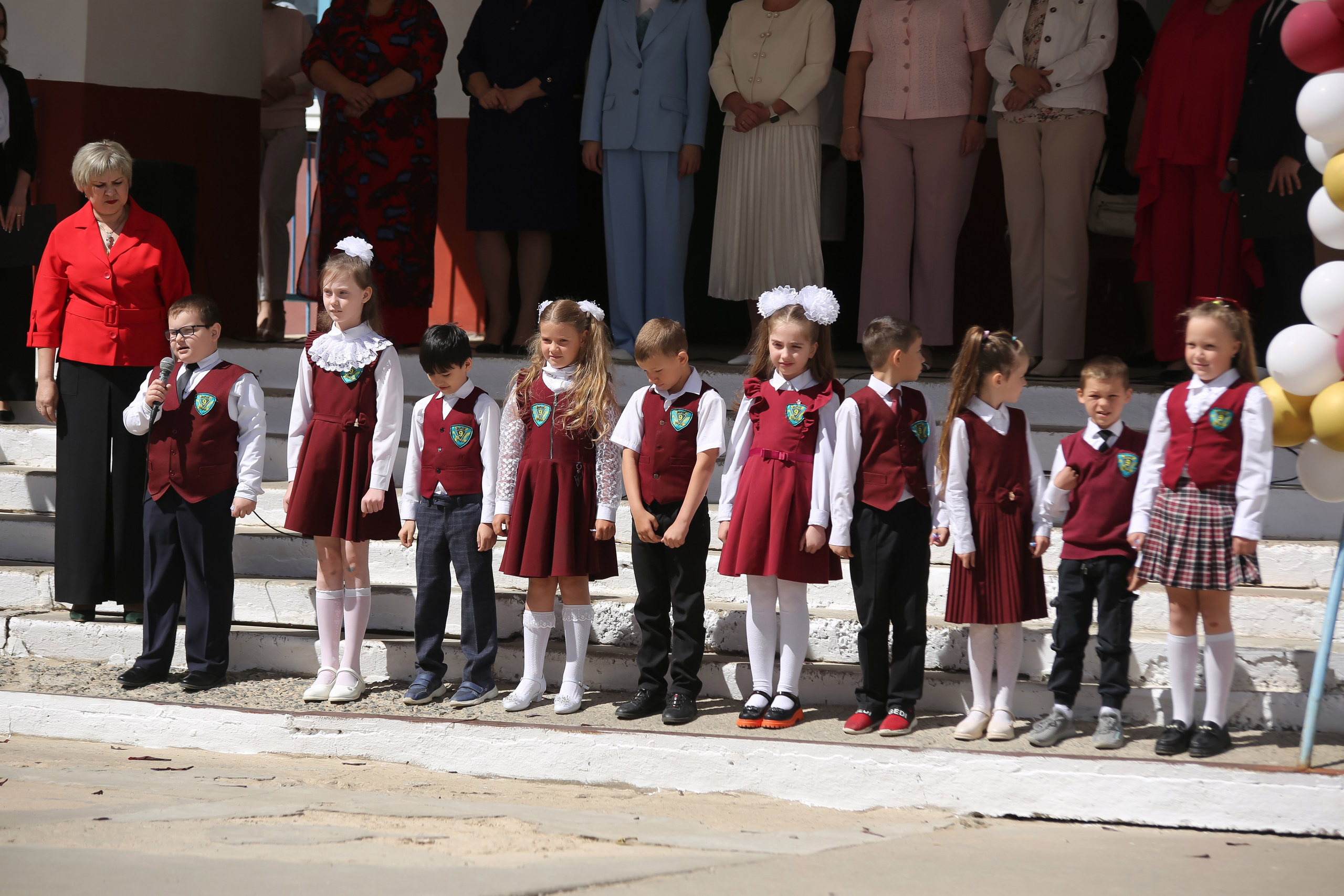 ЛИНЕЙКА «ПОСЛЕДНИЙ ЗВОНОК» 9 ШКОЛА 2024 г МЦЕНСК. ТВОЙ АЛЬБОМ / ТВОИ ПРАВИЛА