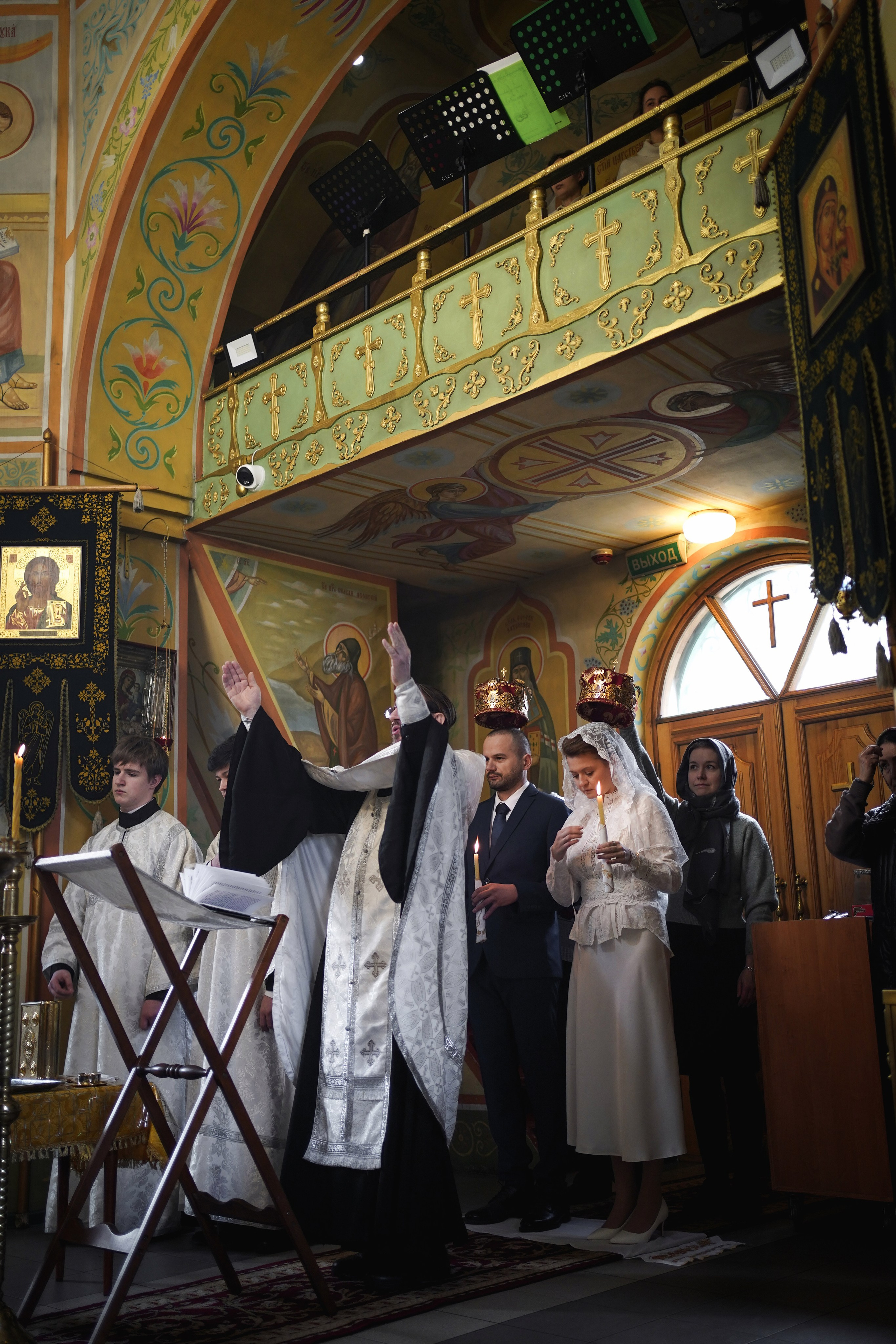 Венчание в Троицком храме. Свадебный фотограф в Ростове-на-Дону. Таинство Крещения и Венчания, семейные фотосессии. Алёна Чёботова