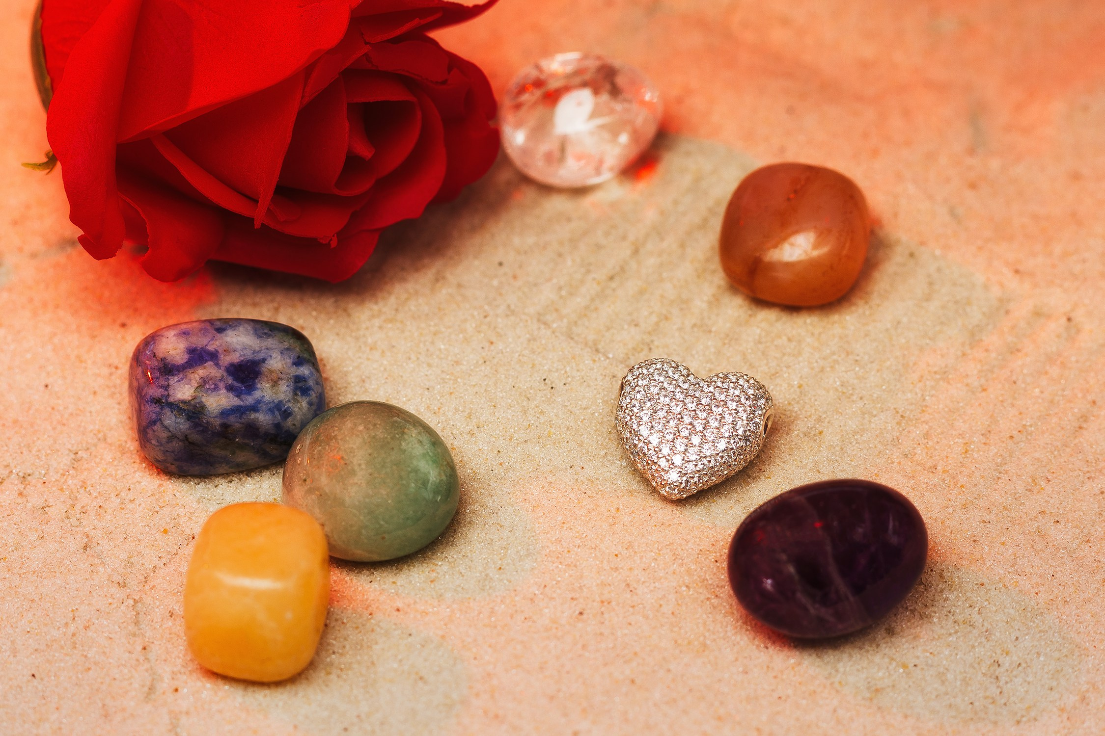 Ювелирный фотограф в Санкт-Петербурге. Рекламная фотосъёмка. Предметная фотосъемка часов, украшений и других предметов роскоши. Антиквариат. Профессиональный фотограф в Санкт-Петербурге. Студийная фотография. Фотограф Сергей Пушкин. Фото для рекламы и соцсетей.  Product photographer in Saint-Petersburg, Russia. Фотосъемка товаров для соцсетей и маркетплейсов. предметная фотосъемка украшений, СПб.