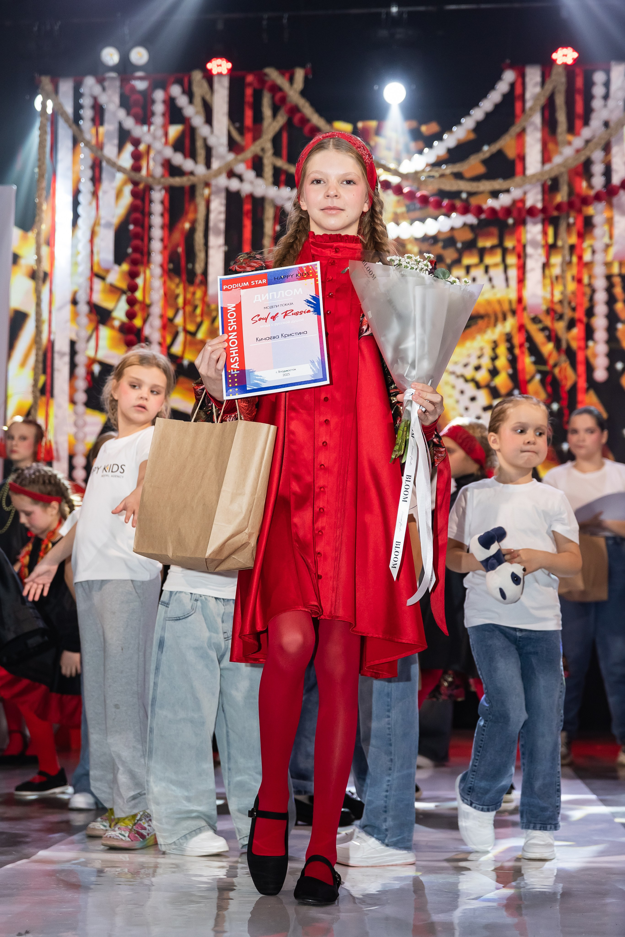 Показ Happy Kids. Выпускные альбомы во Владивостоке