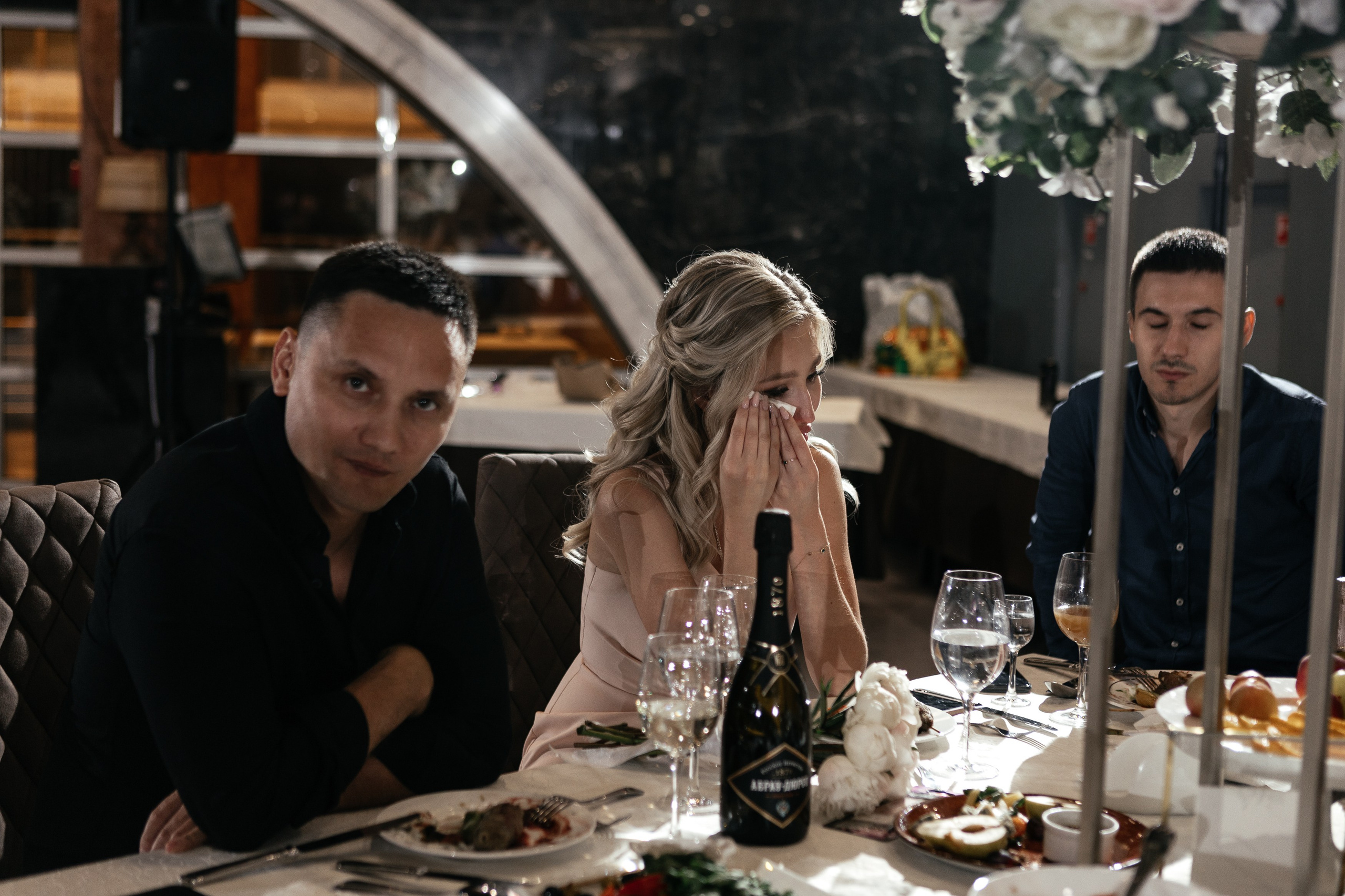 Свадебный фотограф Уфа — Руслан ГабдлисламовЖивые эмоции, красивые кадры, воспоминания на всю жизнь.Работаю по всей Республике Башкортоста. Свадебный фотограф Уфа Руслан Габдлисламов