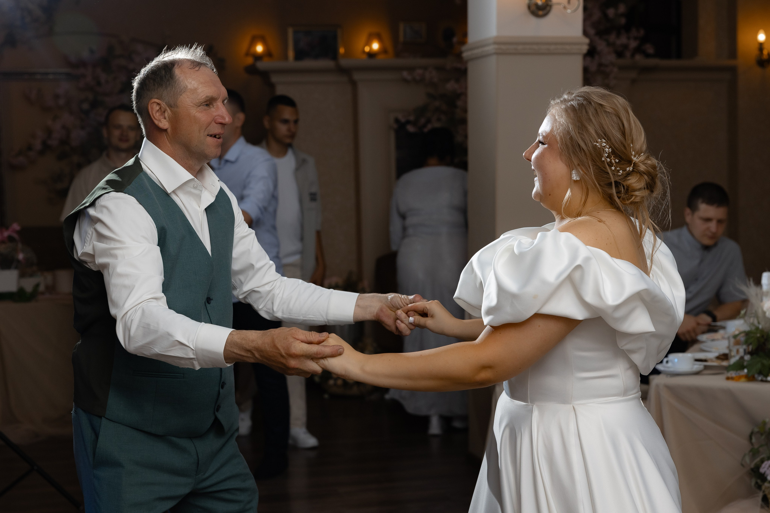 Полина и Илья. Свадебный и семейный фотограф в Челябинске. Аврамец Анна