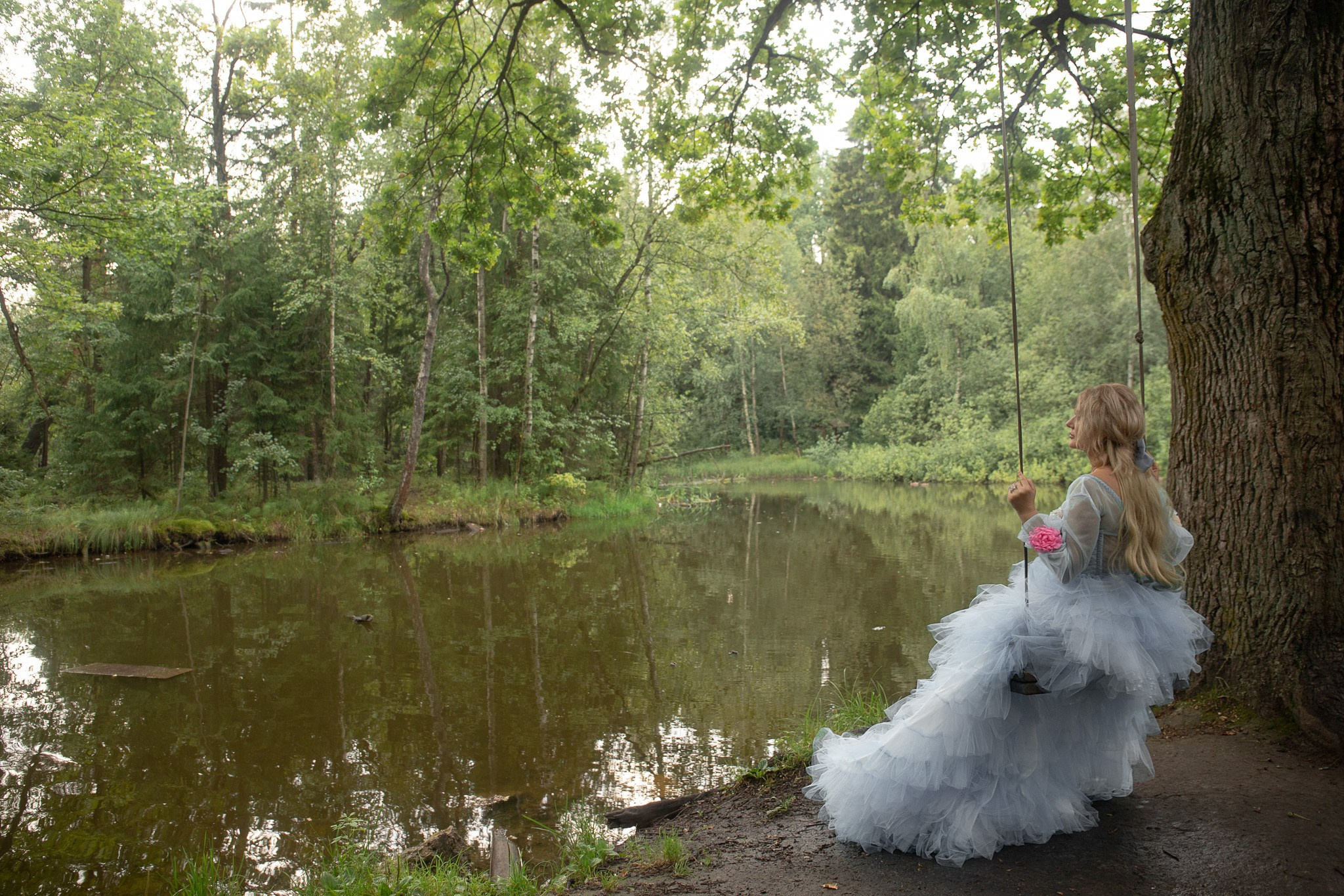 Лодка с пионами. Свадебный и портретный фотограф в Москве Мария Кравченко