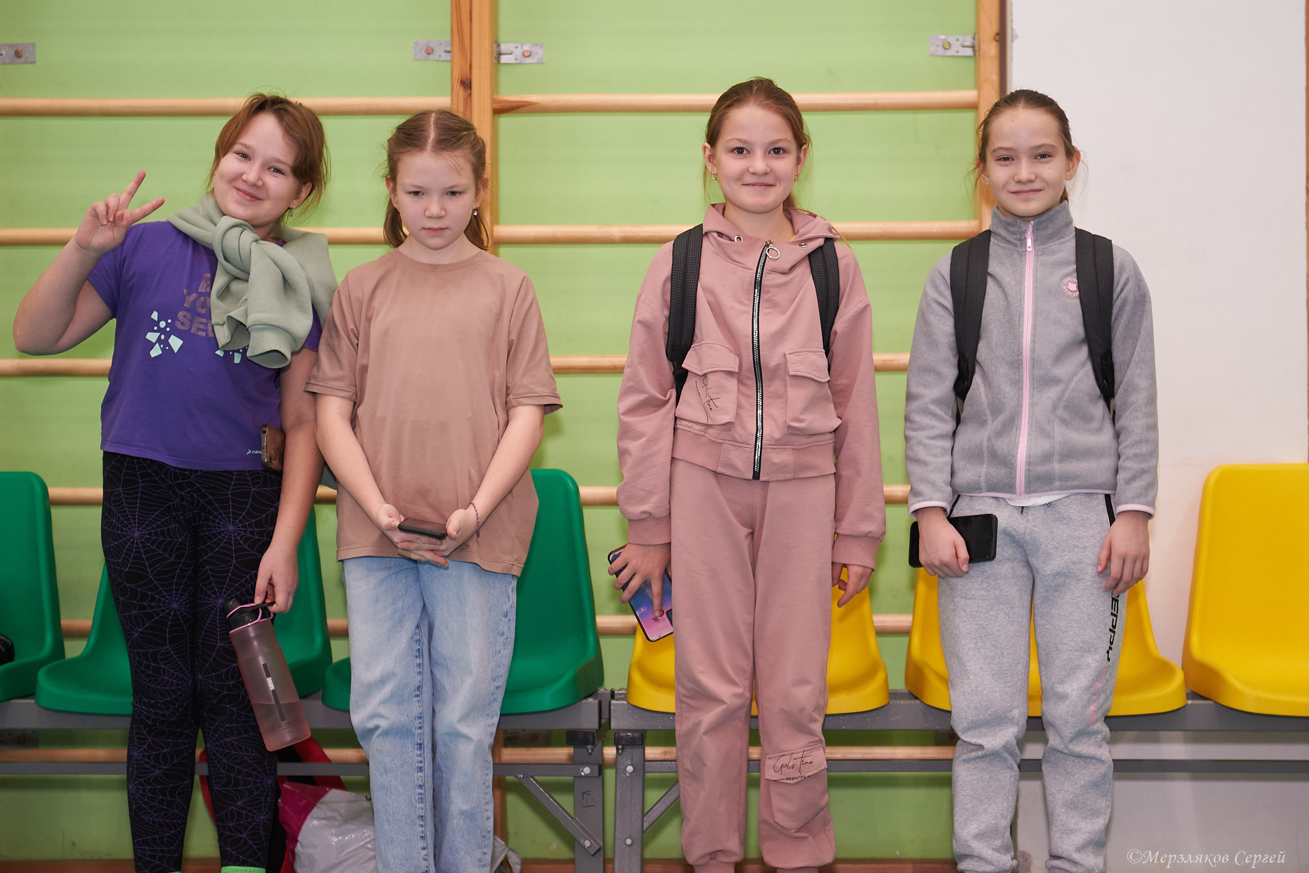 Новогодний волейбольный турнир. Ижевск. 16.12.23. Спортивный репортажный фотограф в Ижевске Сергей Мерзляков