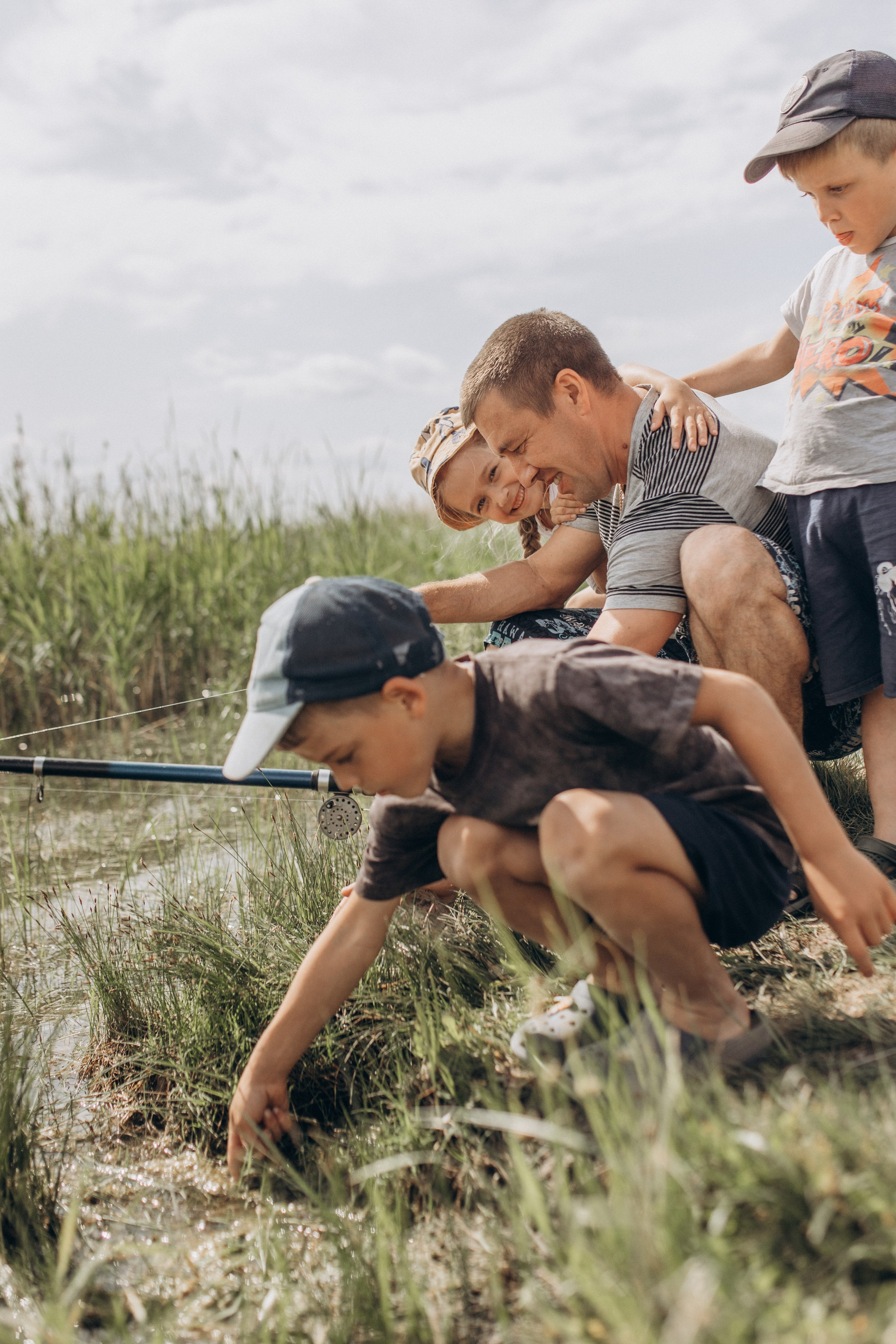 Семейная рыбалка. Семейный фотограф lifestyle в Новосибирске Елена Шпилевая