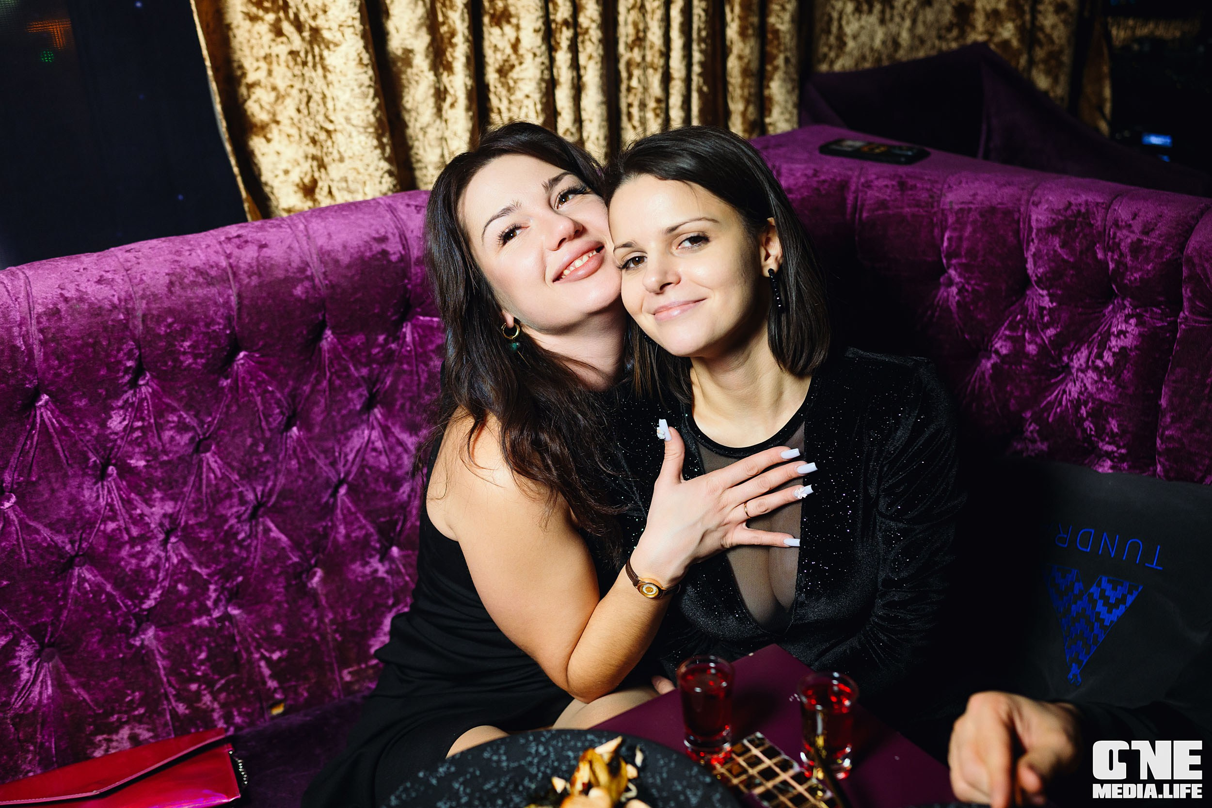 Фоторепортаж из караоке-клуба Эйфория. One Media Life: фоторепортажи, фотоотчеты с мероприятий и заведений