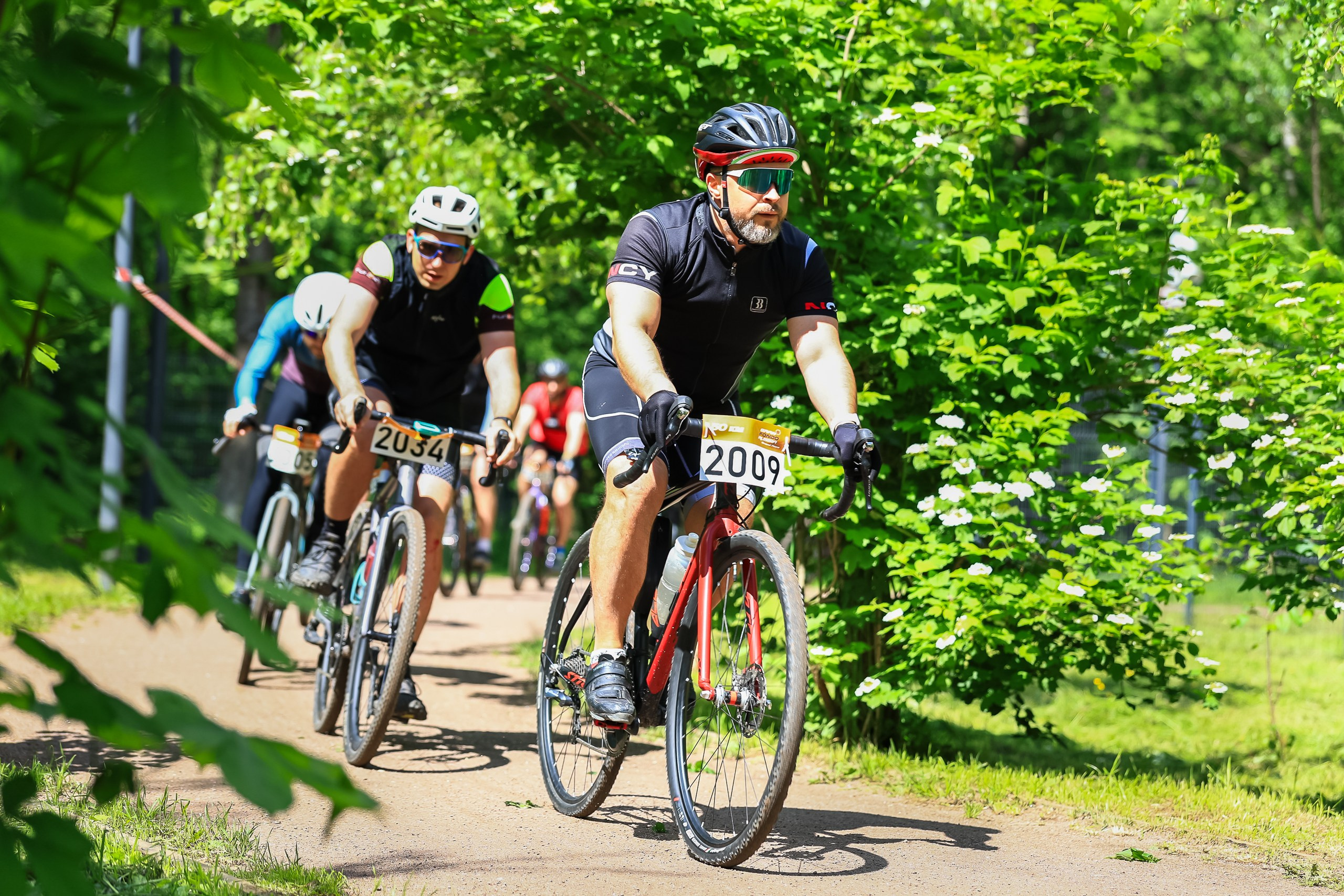 Первая Gravel Race серии велозаездов Gran Fondo Russia🚴‍♀🚴‍♂. Свадебная фотосъёмка в Москве, Туле