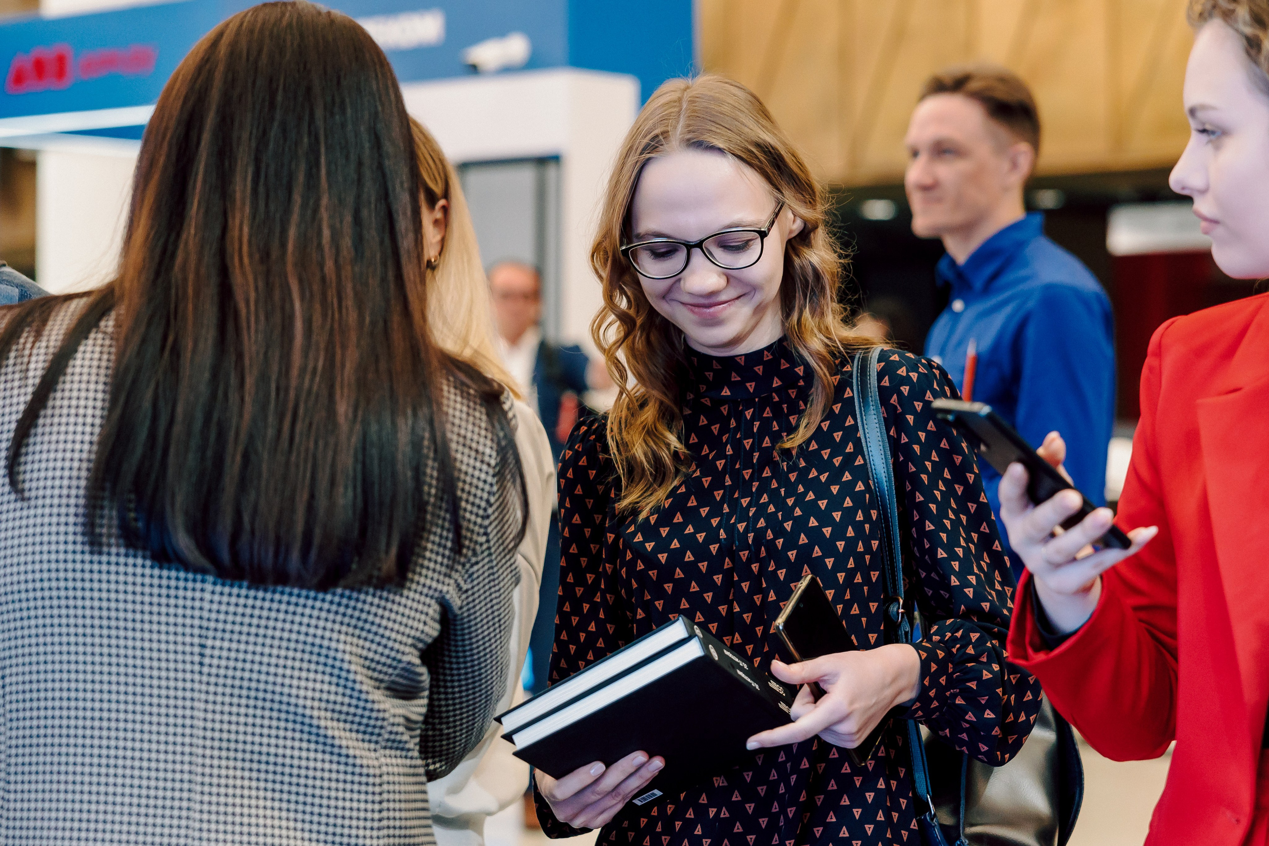 СКБ Контур — Форум будущего — Деловая программа. Лёшка Варзегов — фотограф