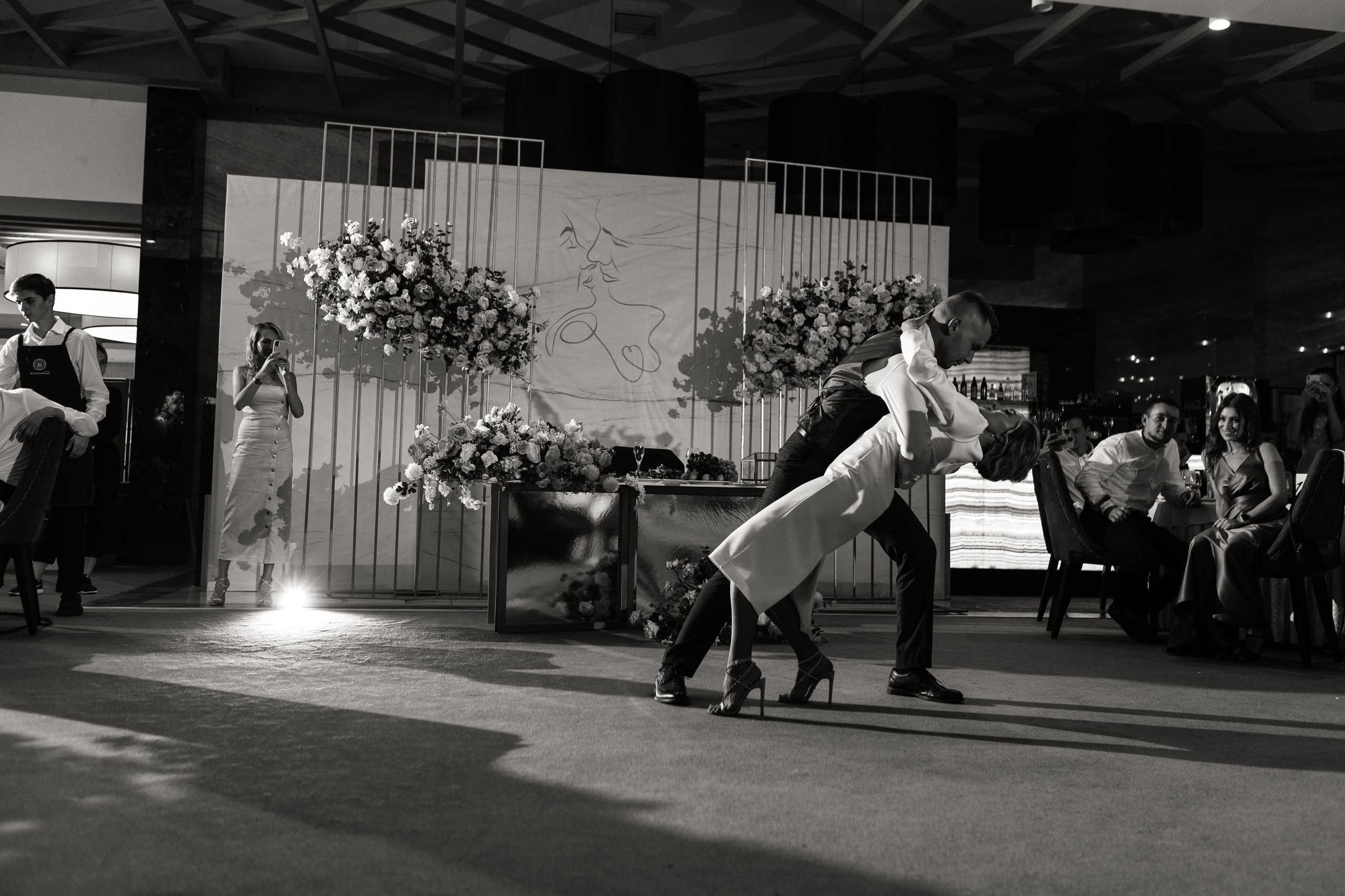 Свадебный фотограф Уфа — Руслан ГабдлисламовЖивые эмоции, красивые кадры, воспоминания на всю жизнь.Работаю по всей Республике Башкортоста. Свадебный фотограф Уфа Руслан Габдлисламов