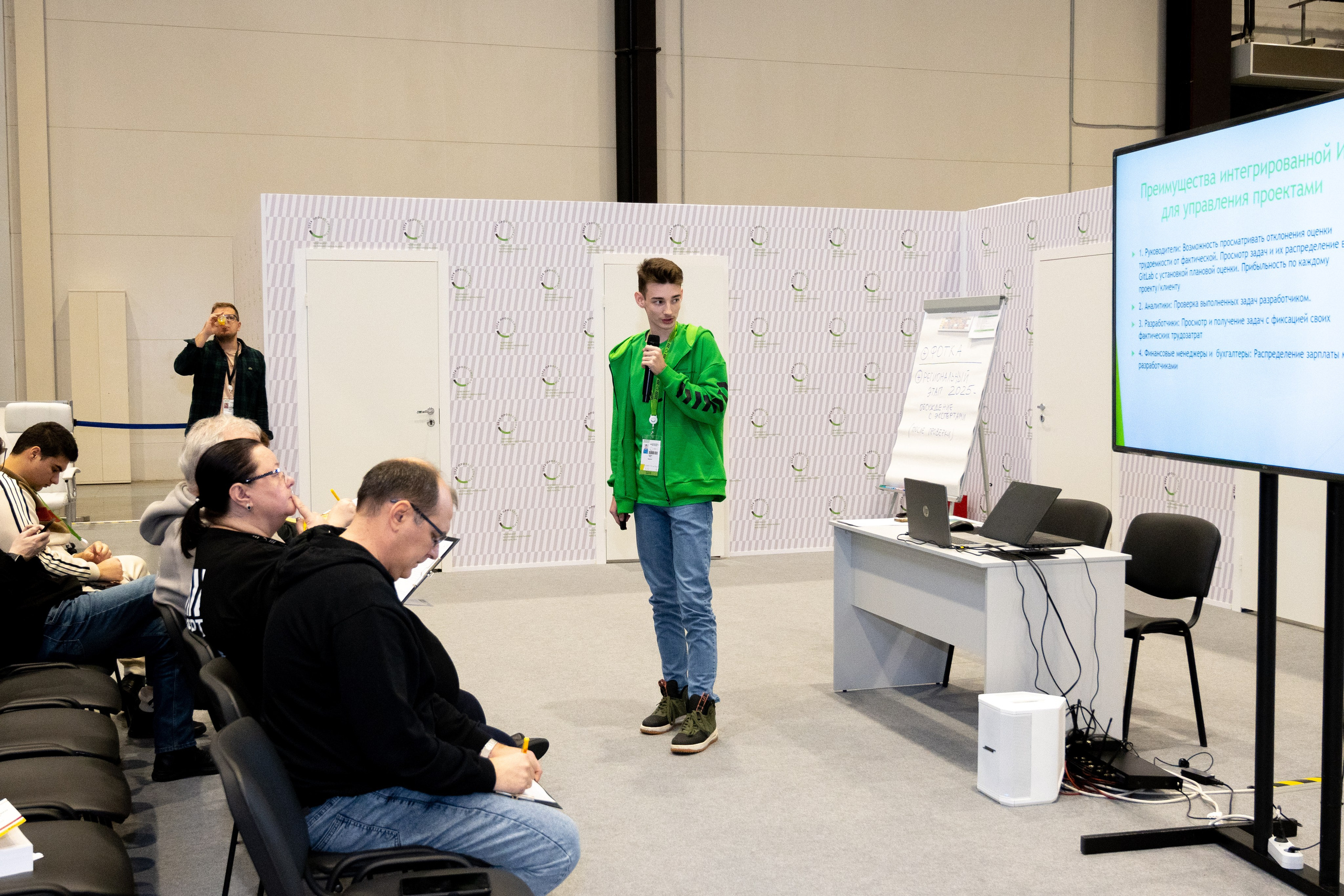 Чемпионат в Спб — ИТ-направление. Фотограф и видеограф в Москве Анна Матюхина